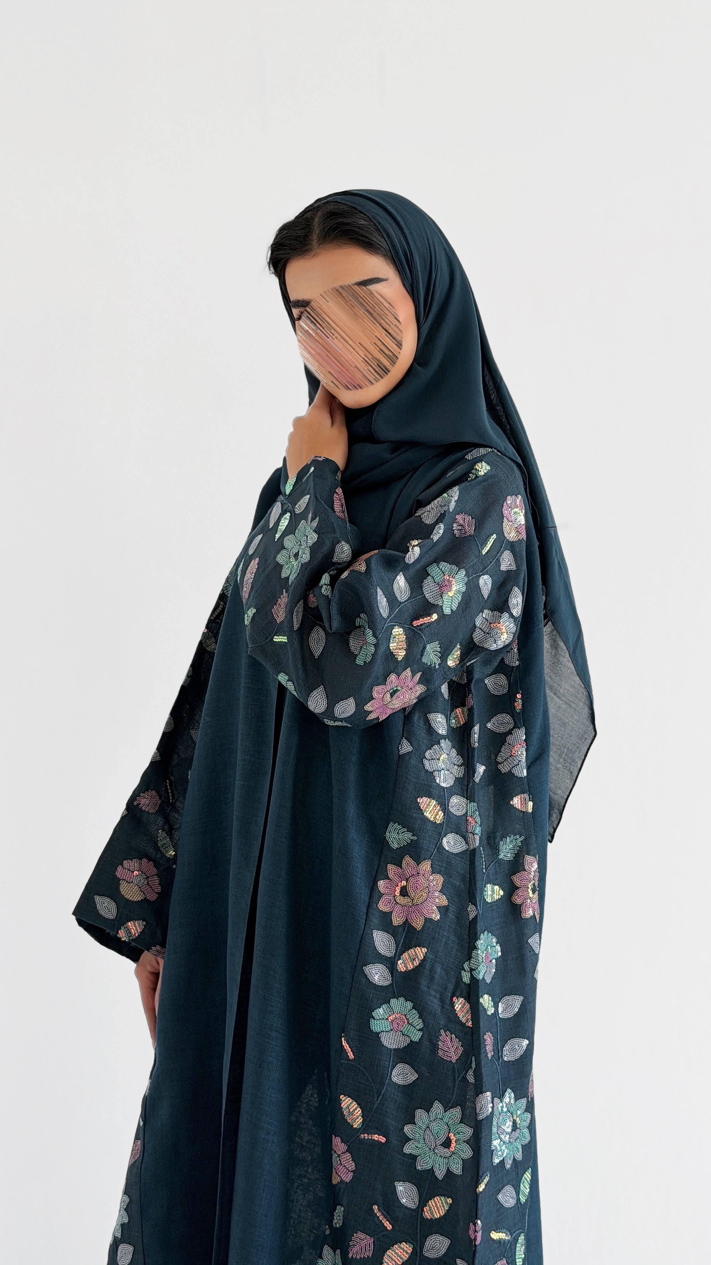 MWT1121 - عباية لنن مع تدخيلة ركامة - Aya