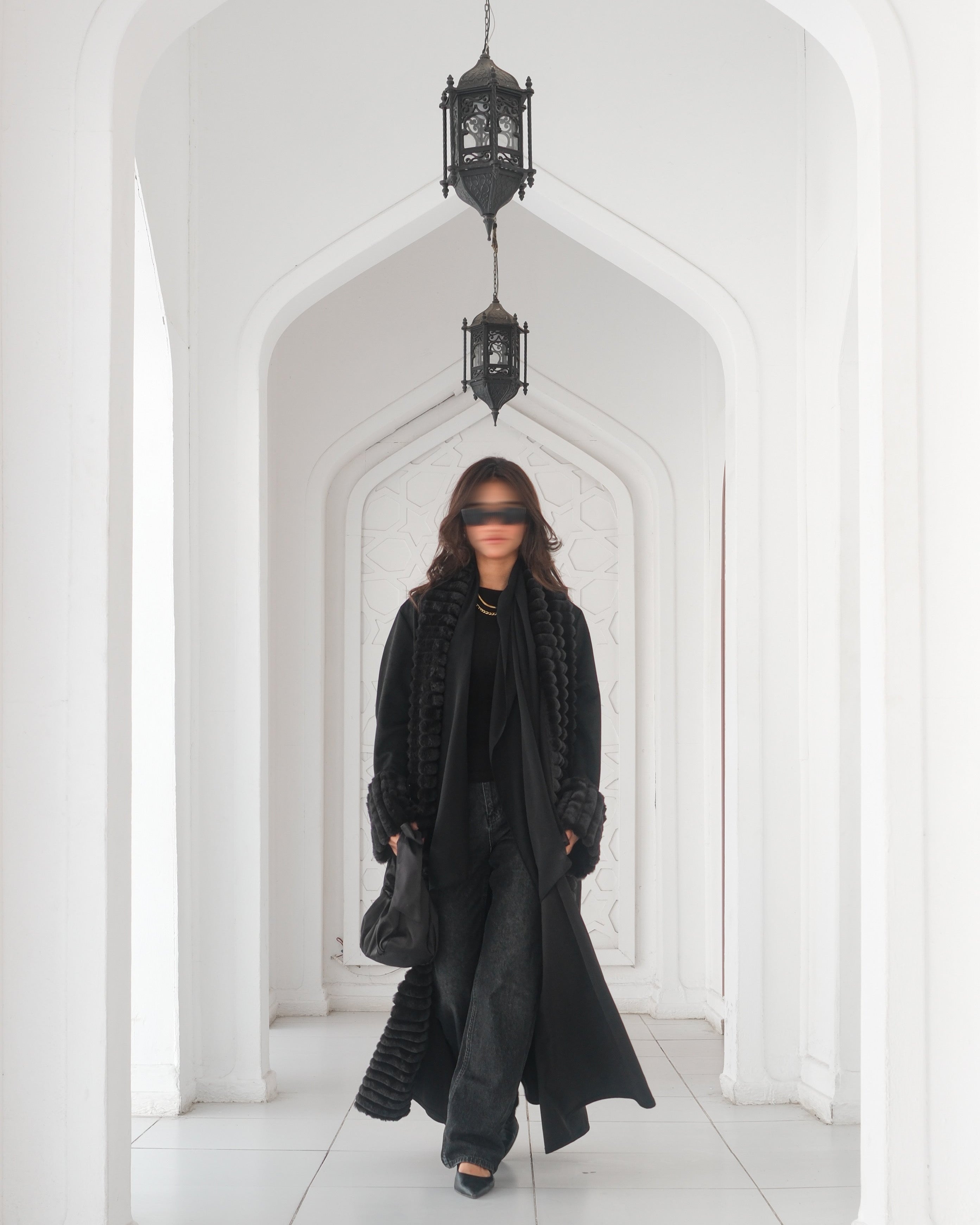 MW645 - Light Crepe Standing with Jacquard Half-Cloche