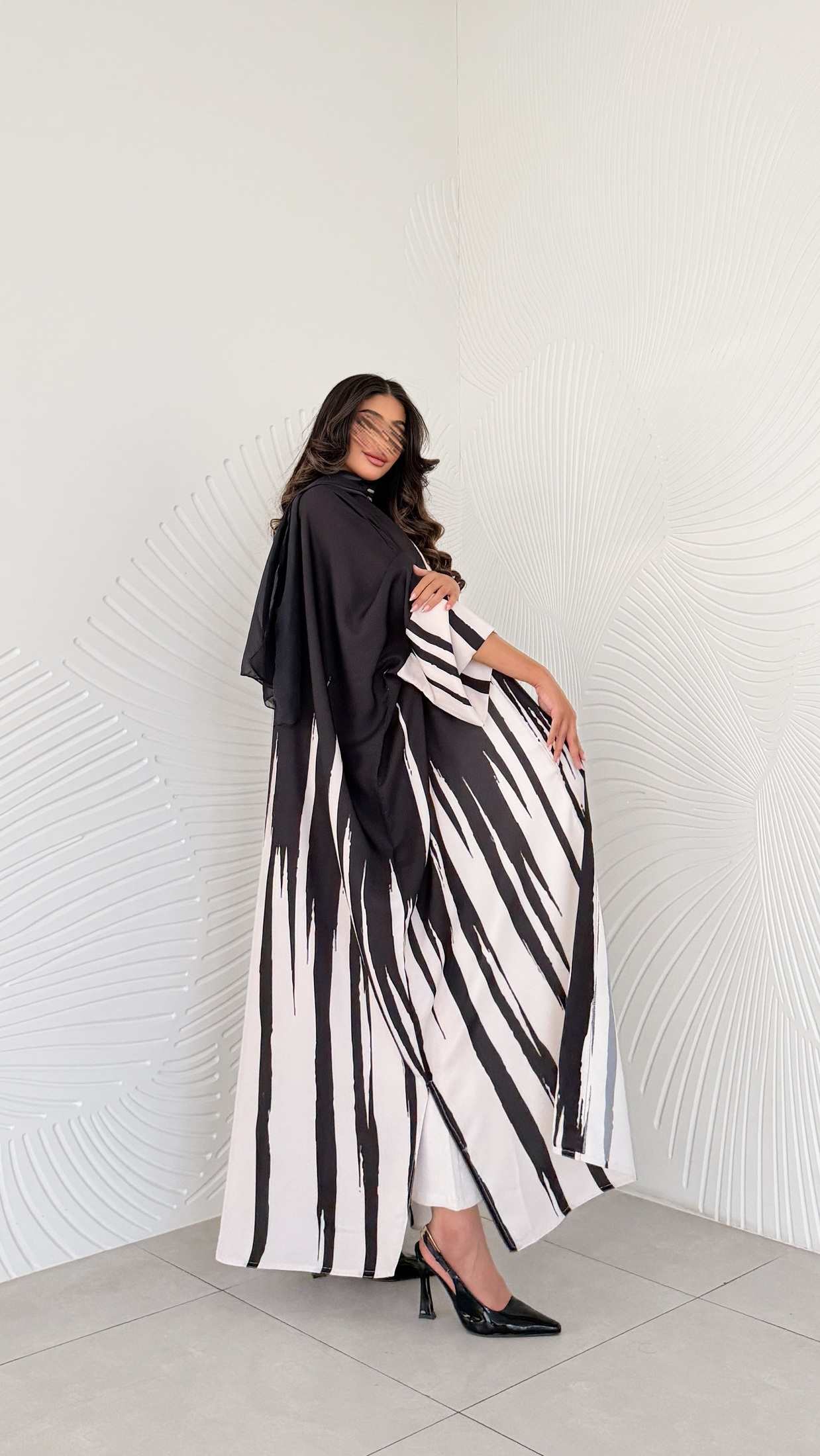 MWT1211 - عباية مخطط |striped abaya
