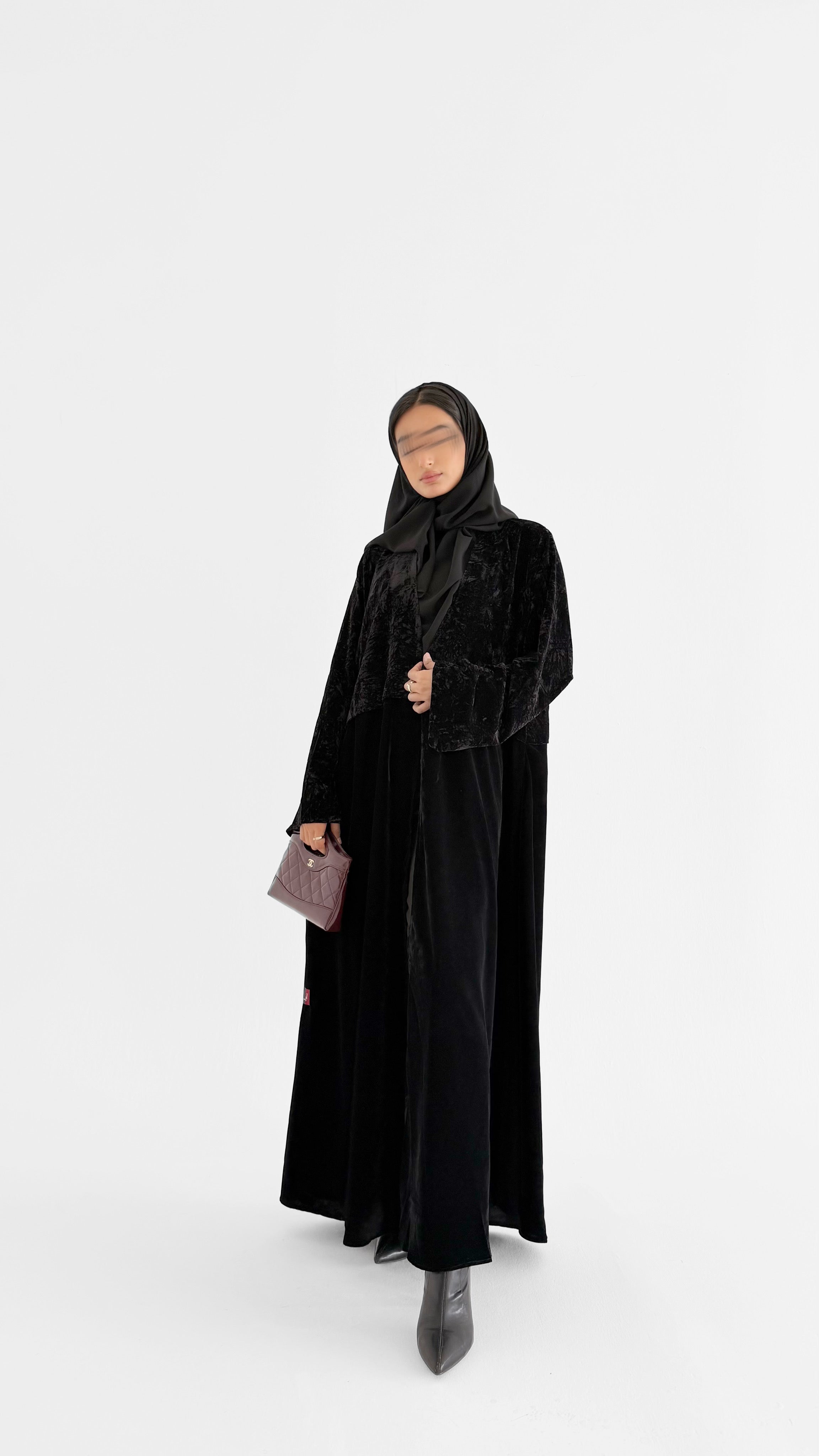 MW1833 - عباية مخمل بخامتين المشجر والمخمل القطيفي