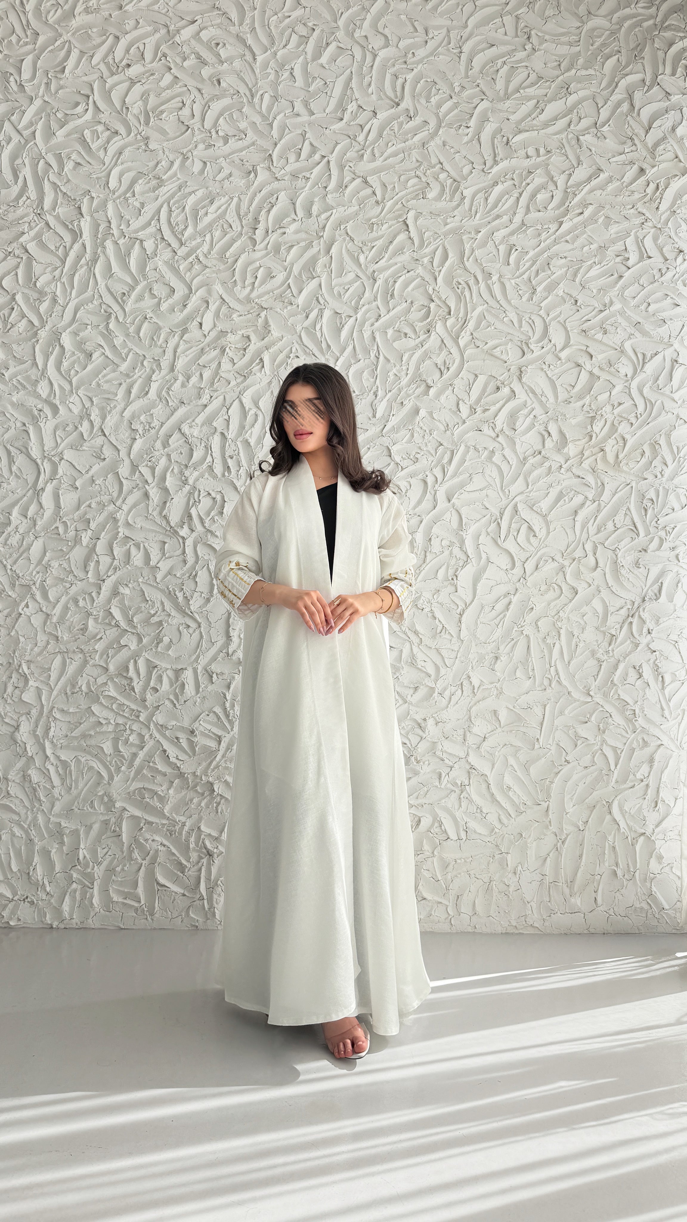 MW2110 -  عباية لنن انيقة بقصة نص كلوش عصرية - Aya