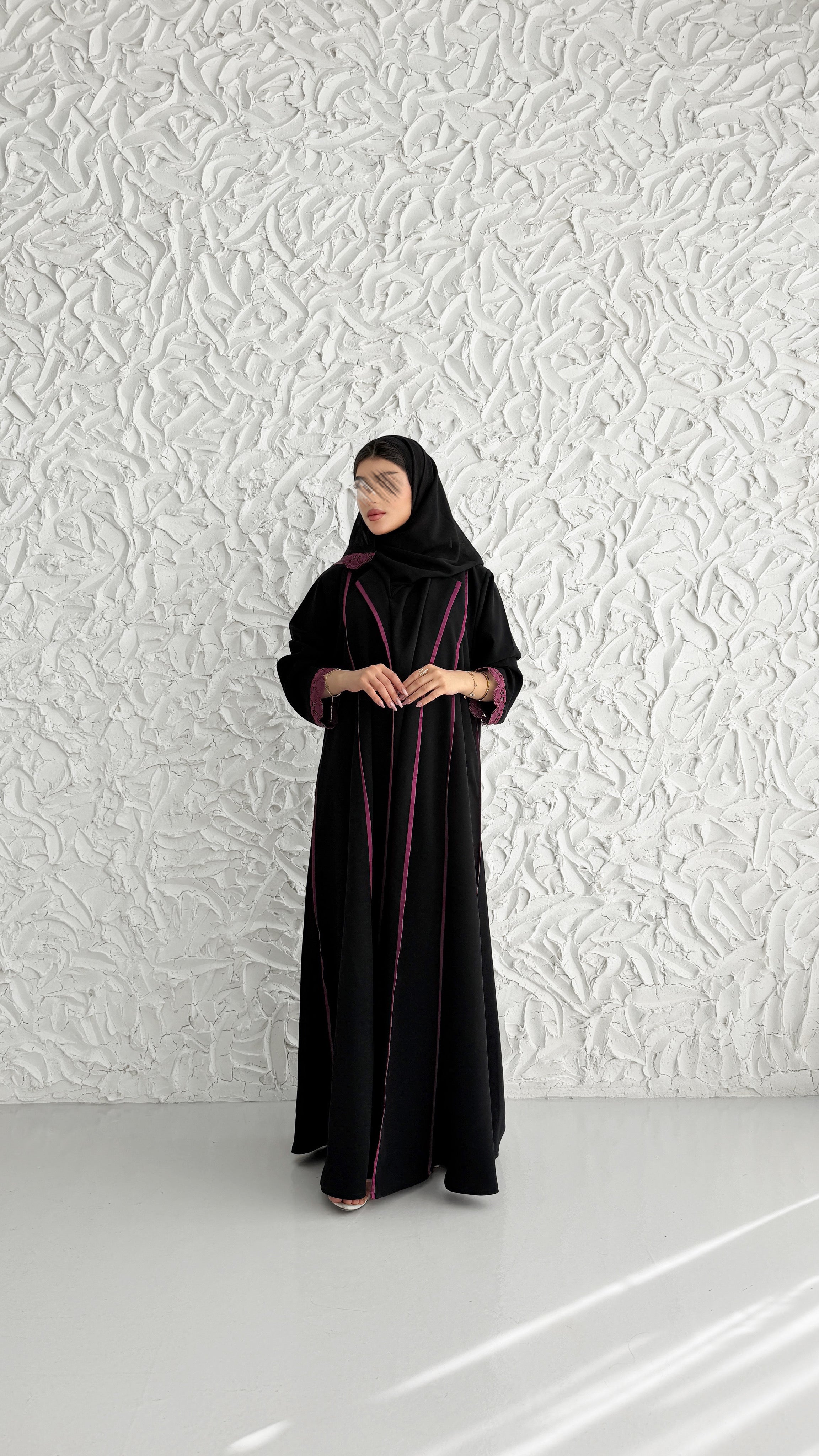 MW2109 -  عباية كريب انيقة بقصه نص كلوش عصرية - Aya