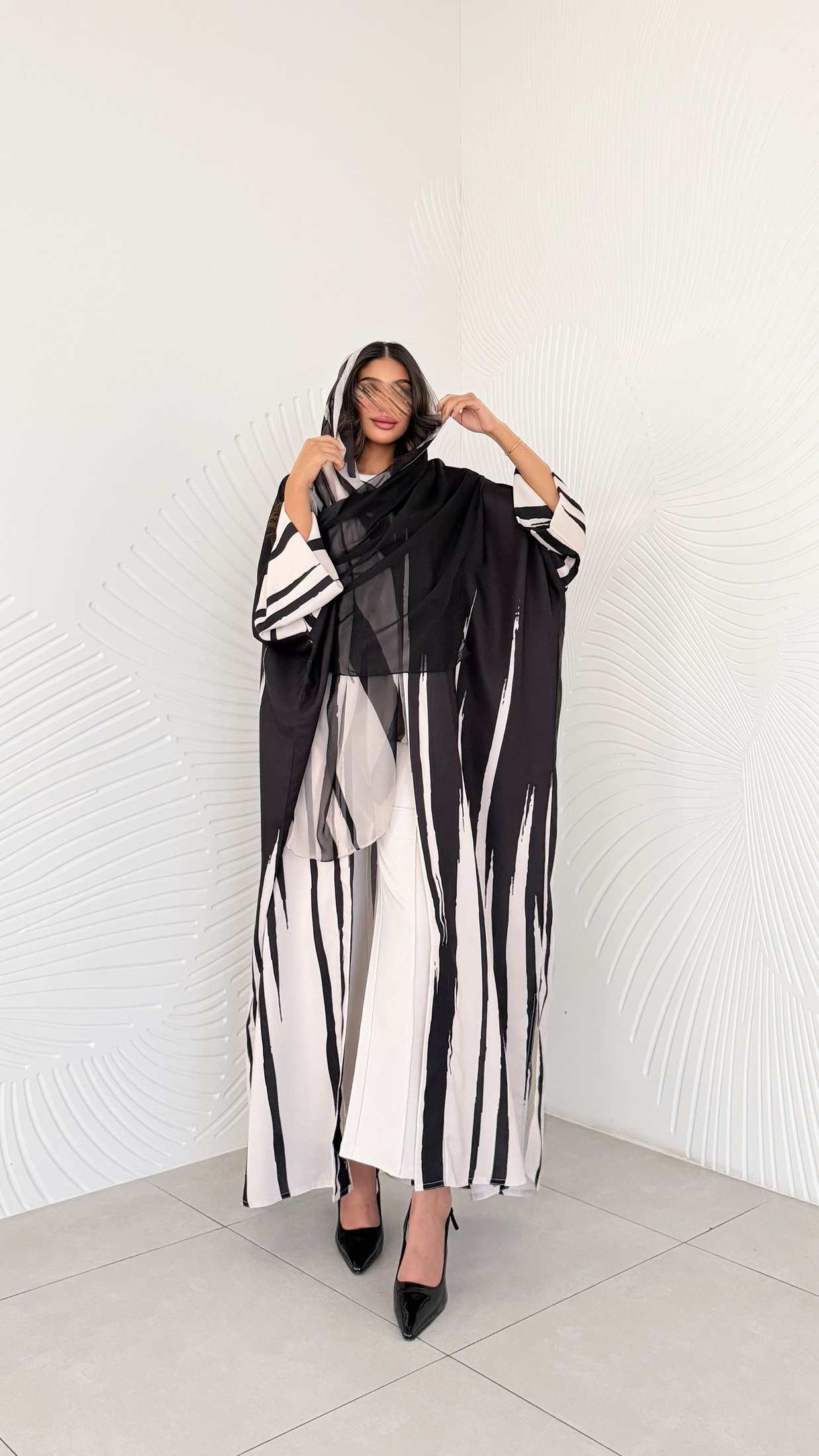 MWT1211 - عباية مخطط |striped abaya