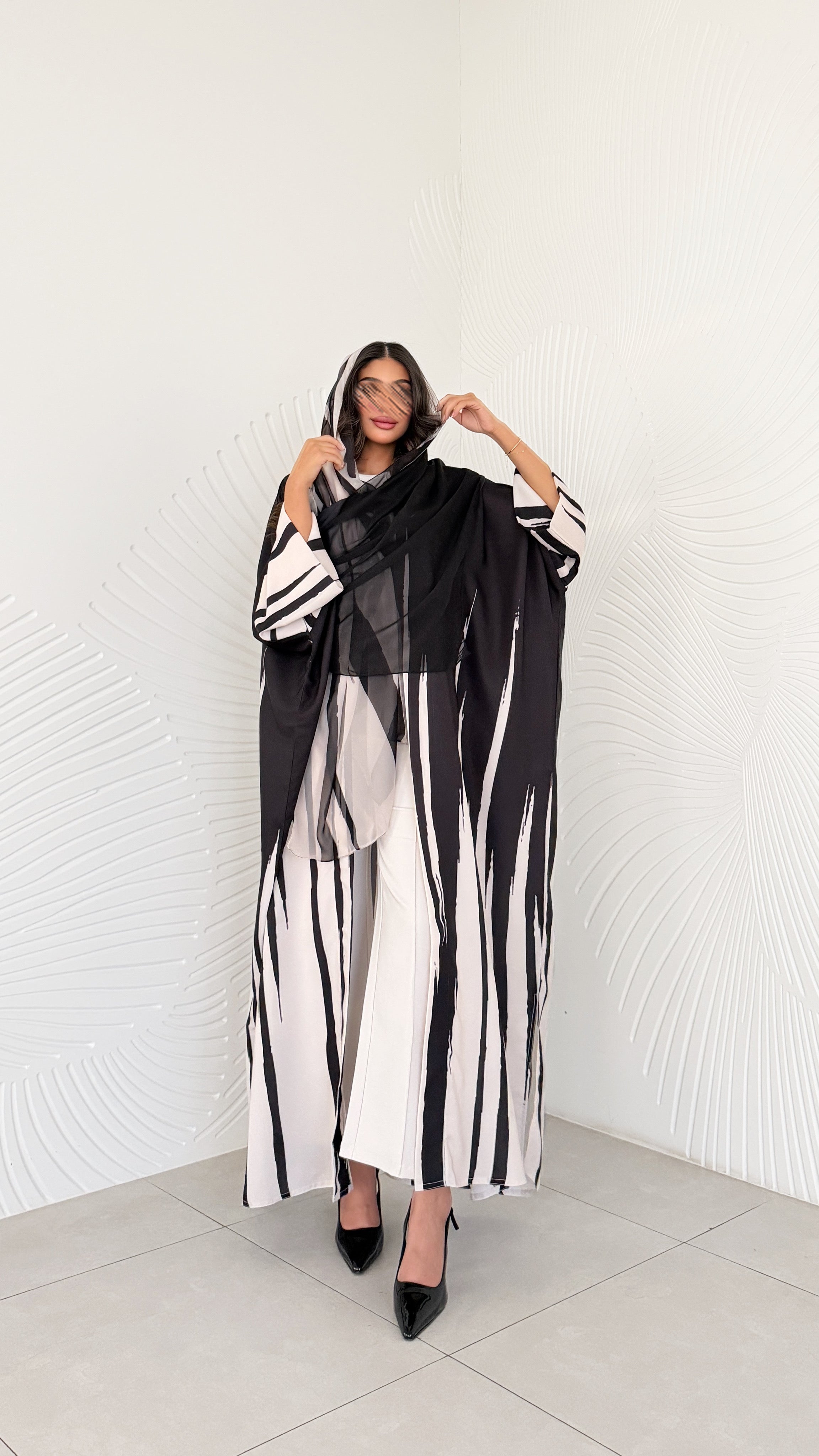 MWT1211 - عباية مخطط |striped abaya