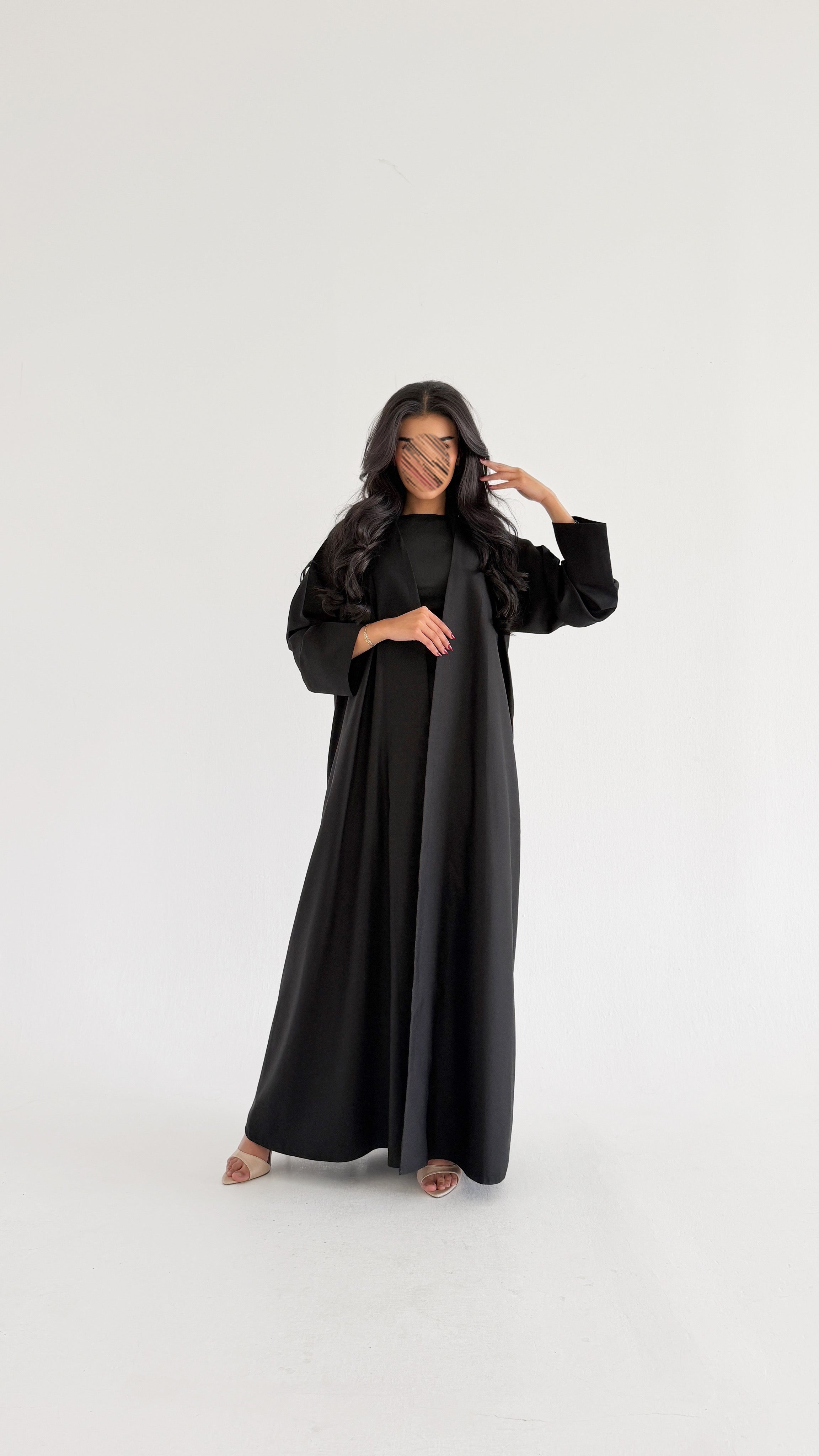 MW2072 - عباية كلوش مع اضافه تكسير بالظهر جاكار - Aya