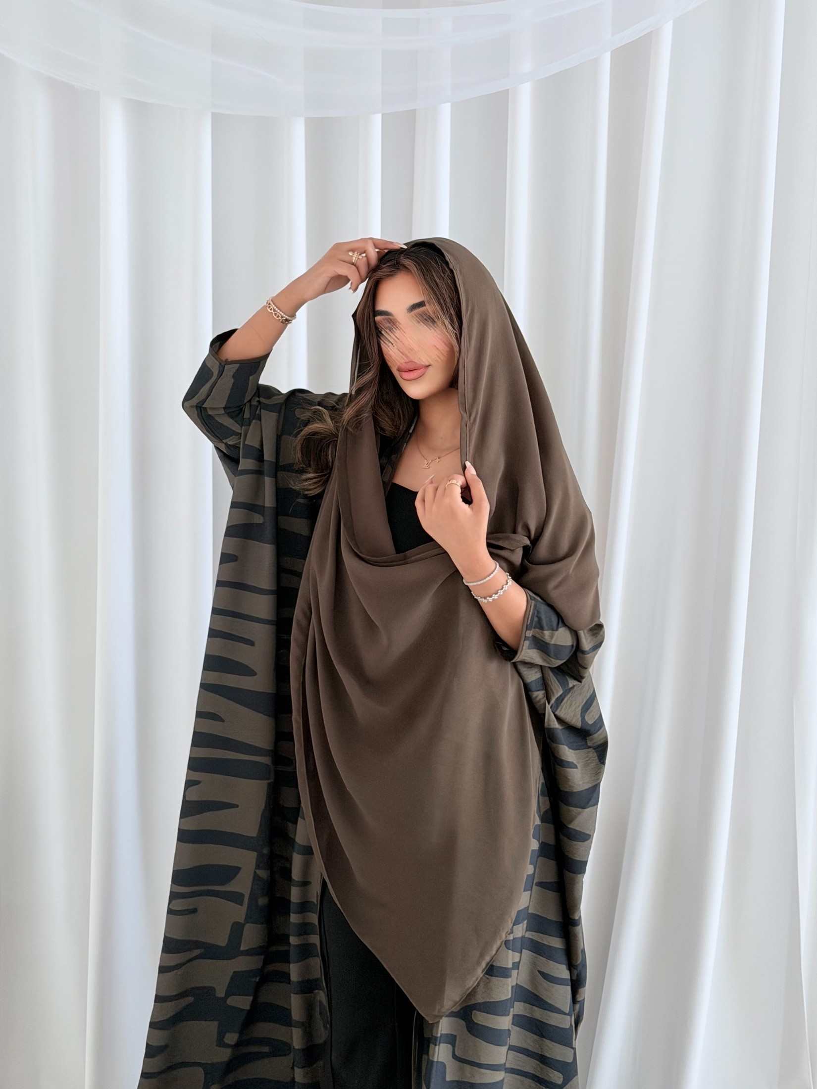 MWT2135 - عباية طباعة- Printed Abaya - Aya