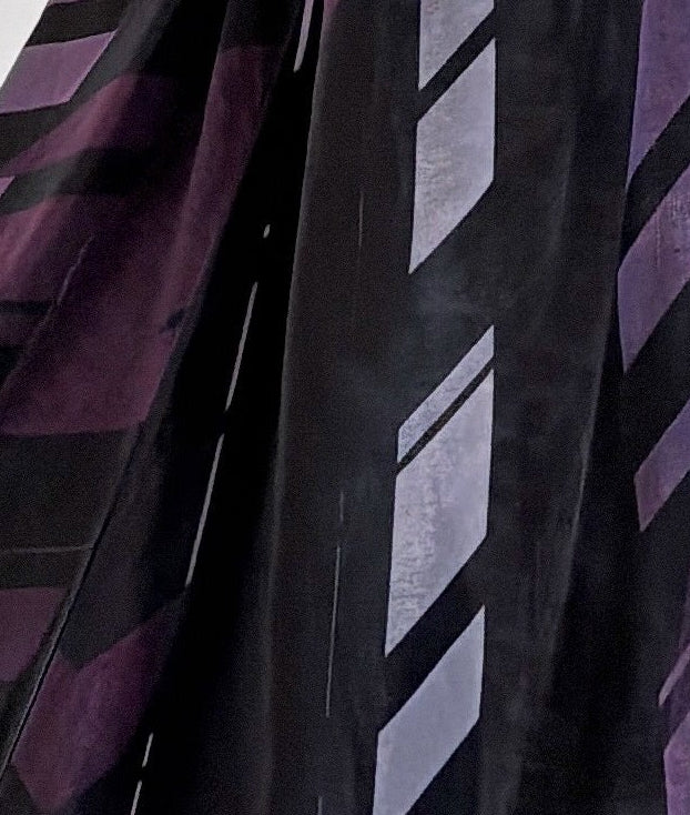 MWT889 - عباية مخمل طباعة - Aya