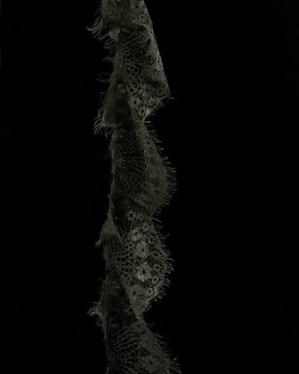 MWJ029 - جلابية مخمل اسود كلفة زيتي - Aya