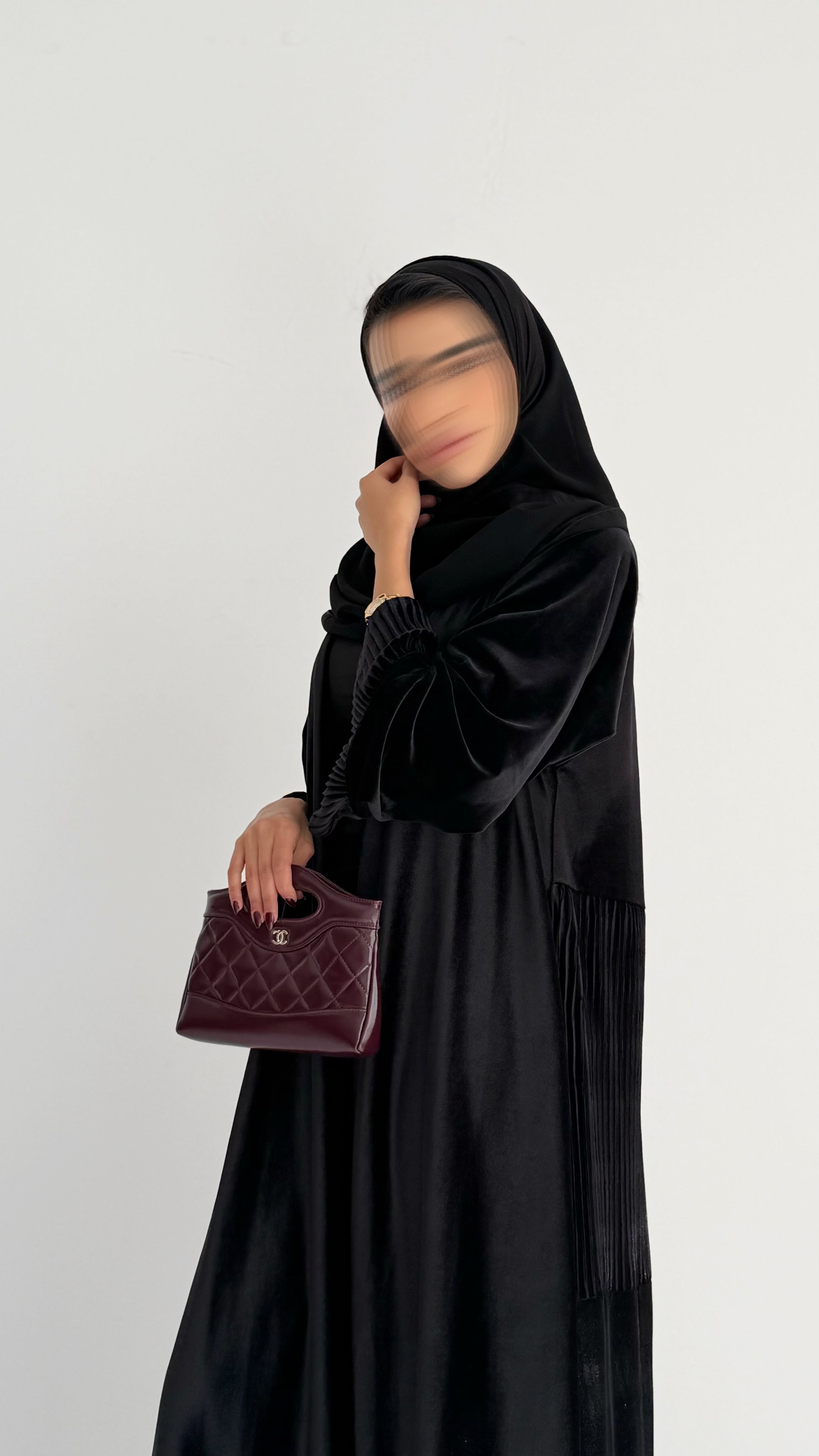 MWT878 - عباية مخمل بيليسية