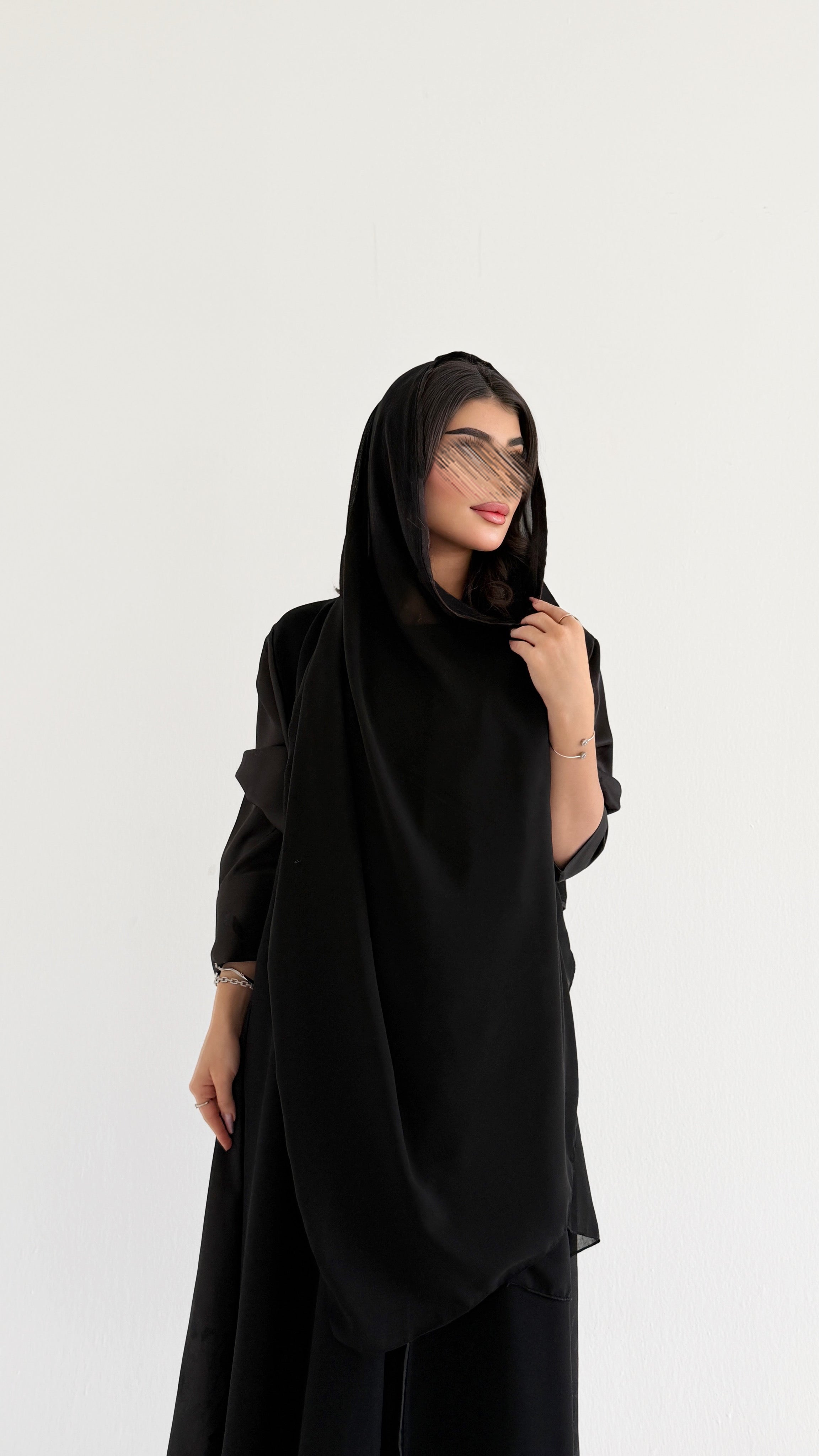 MW2111 - عباية كريب بقصة نص كلوش عصرية - Aya