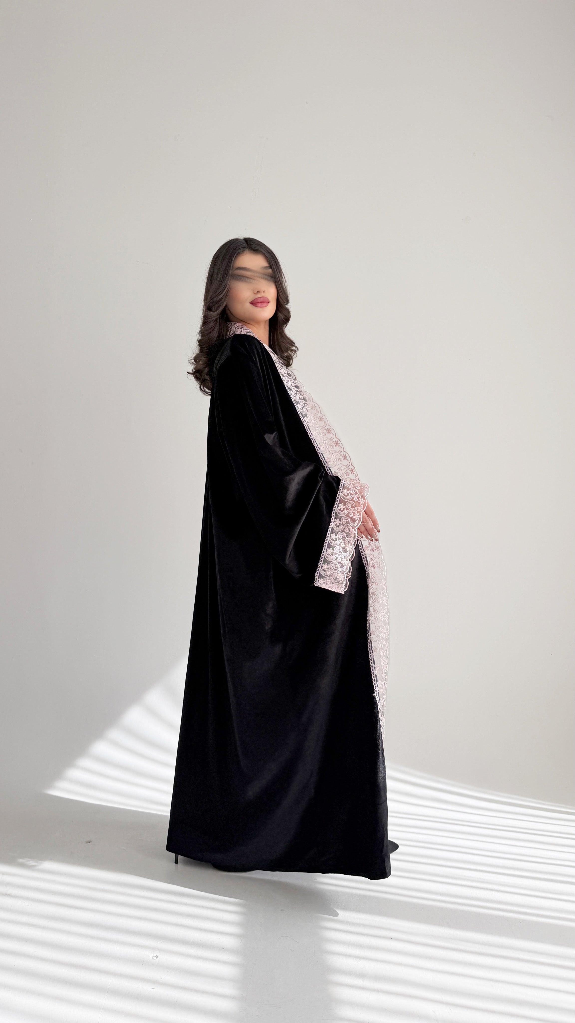 MW645 - Light Crepe Standing with Jacquard Half-Cloche