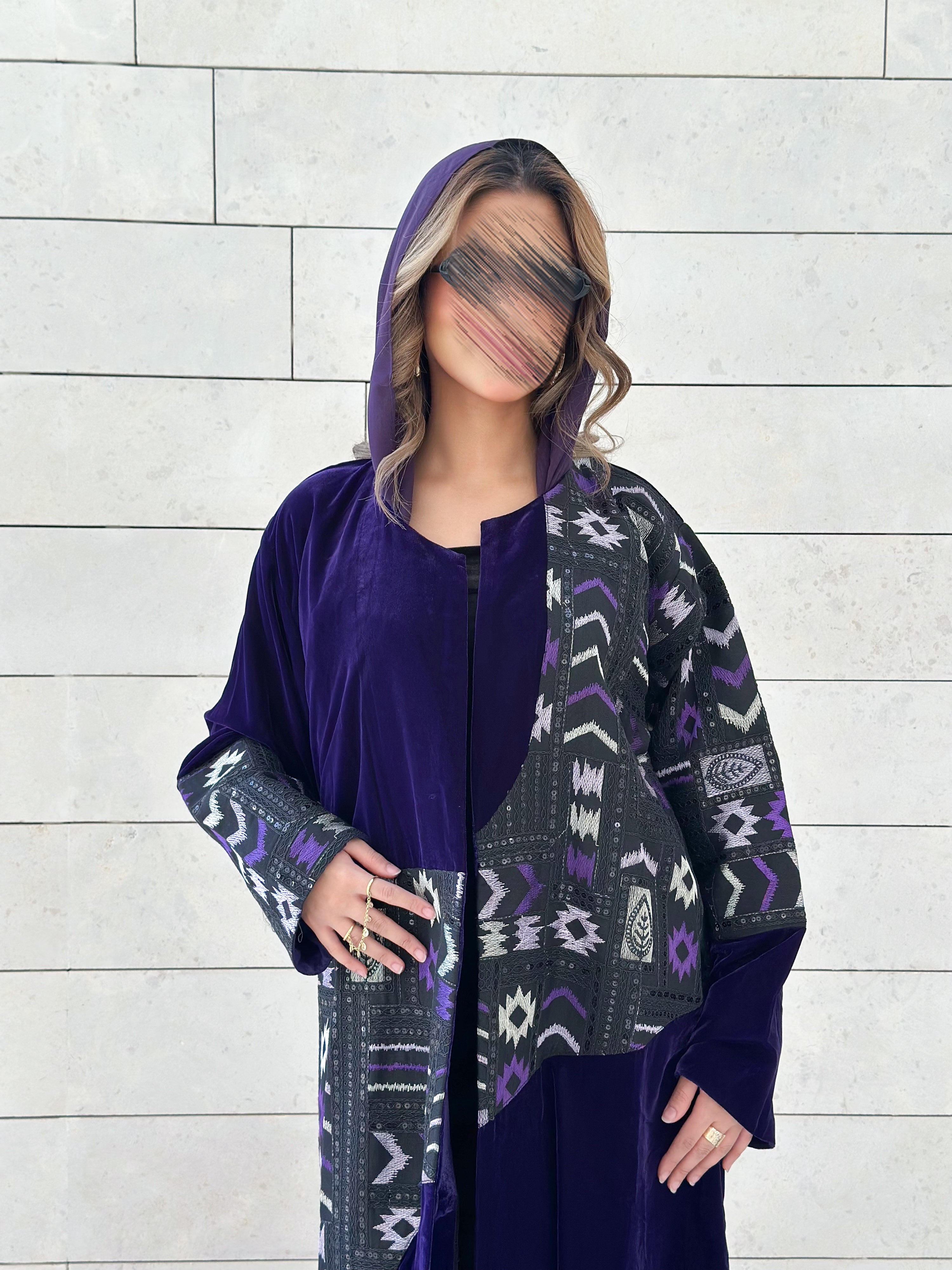 MWT544 - عباية مخمل موف مع تطريز هندي - Aya