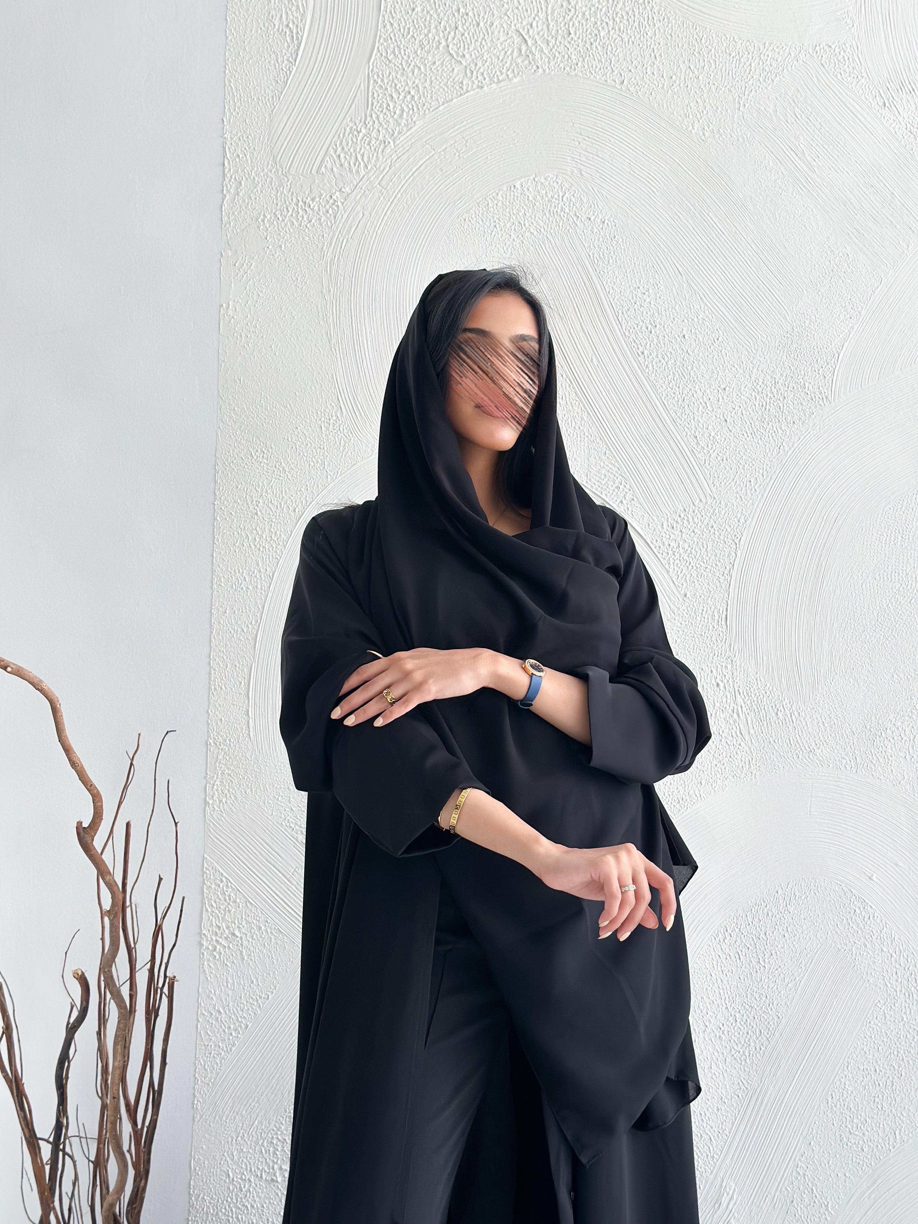 MW1428  -عباية سادة من الكريب الناعم