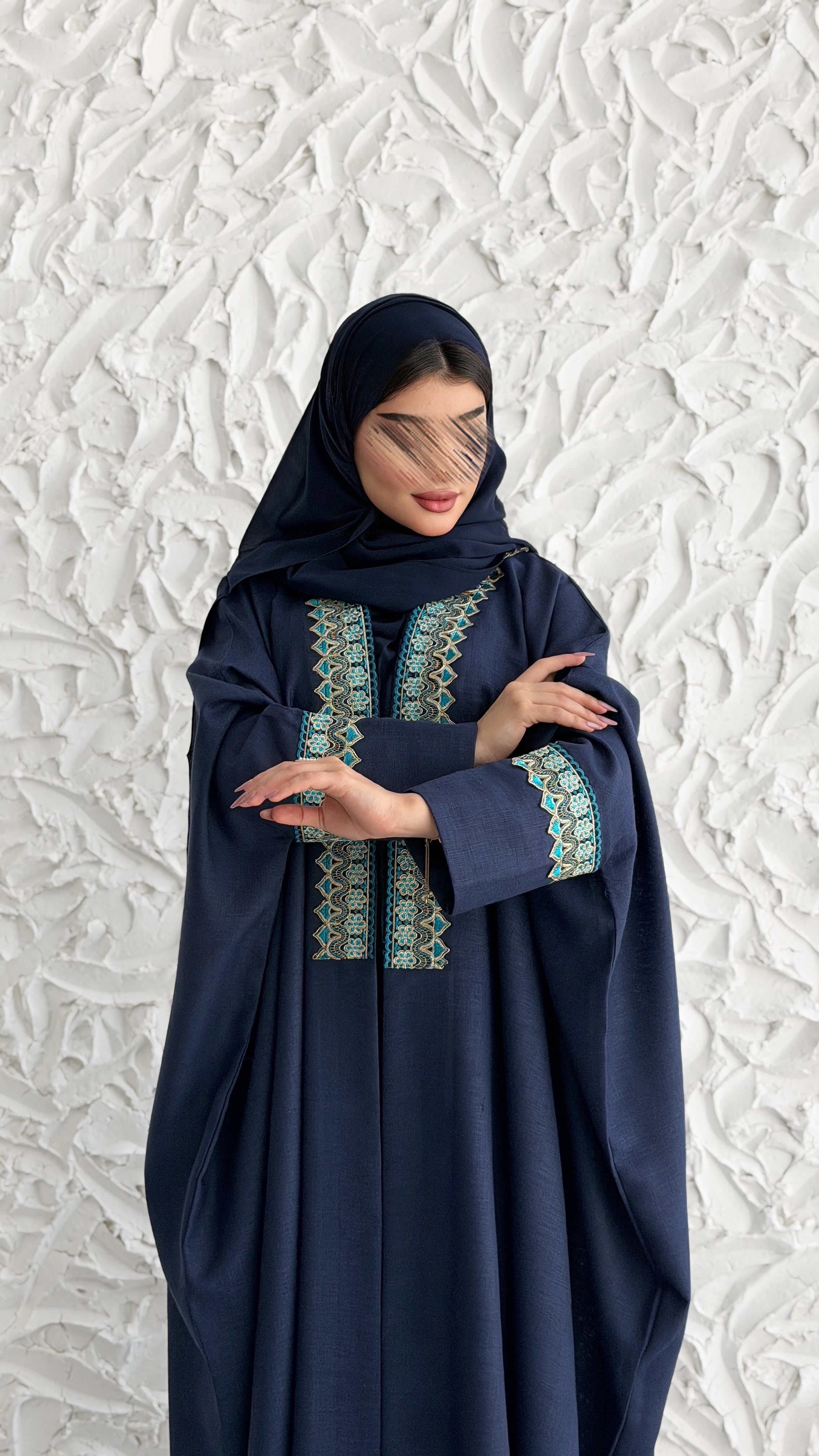 MWT5033 - عباية لينن كحلي مع كلفة تطريز قصة نص بشت - Aya