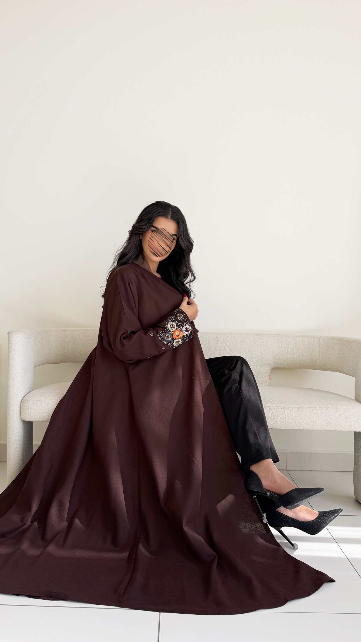 MWT1023 -عبايه لنن بتطريز بالاكمام - Aya
