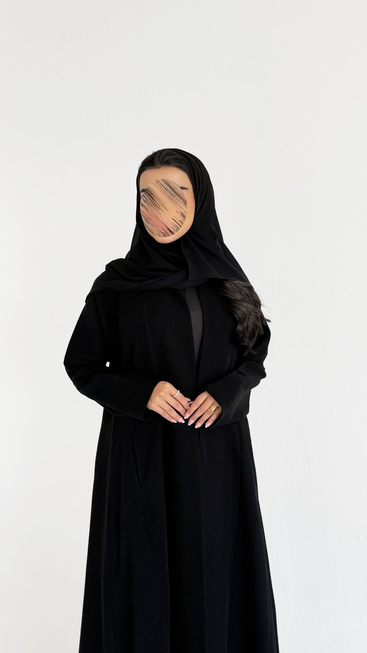 MW460  - عباية سوداء سادة بقصات قماش كريب اندنوسي - Aya
