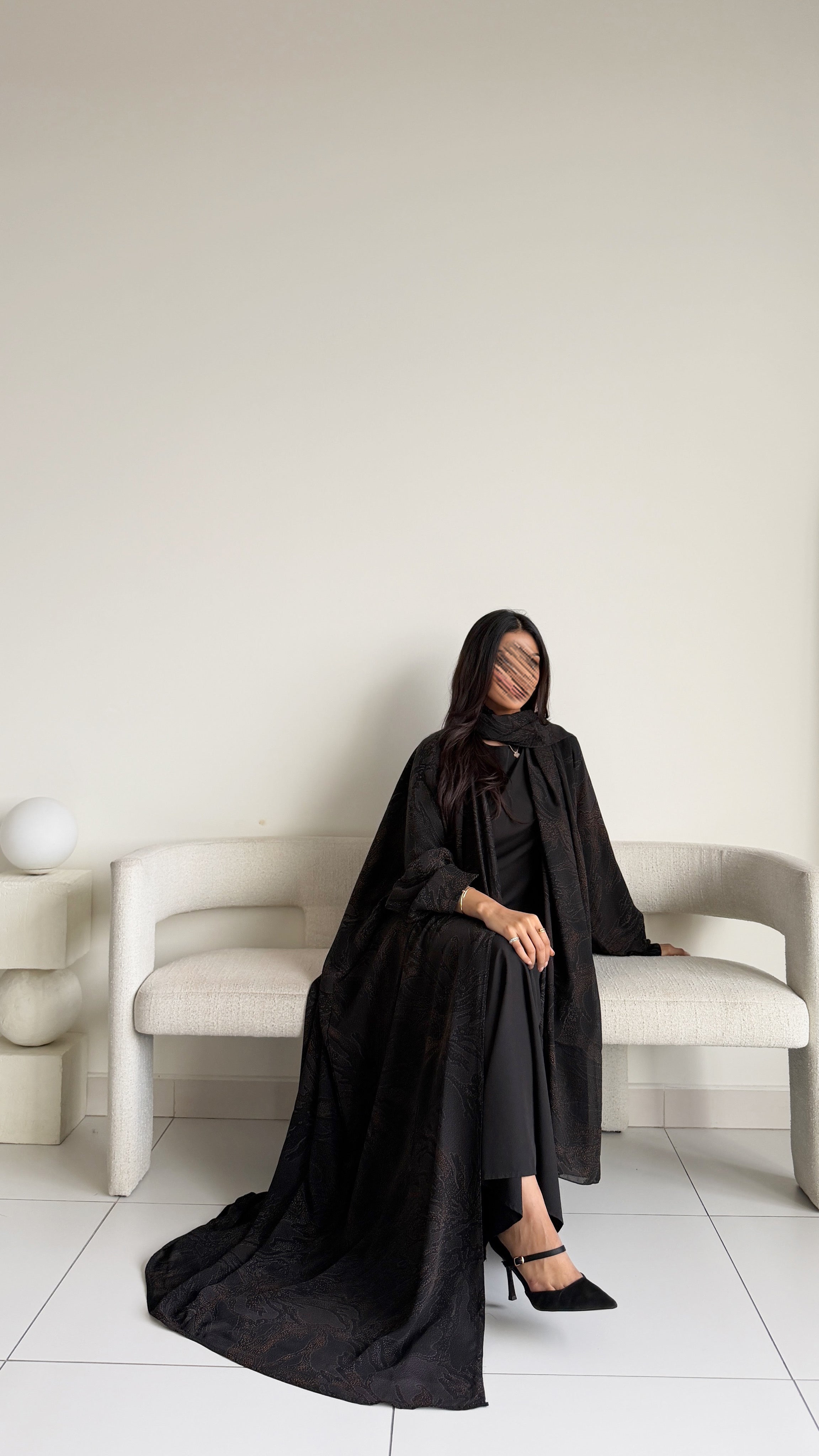 MW2148 -   عباية شيفون مبطنة نص بشت راقي وحصرية - Aya