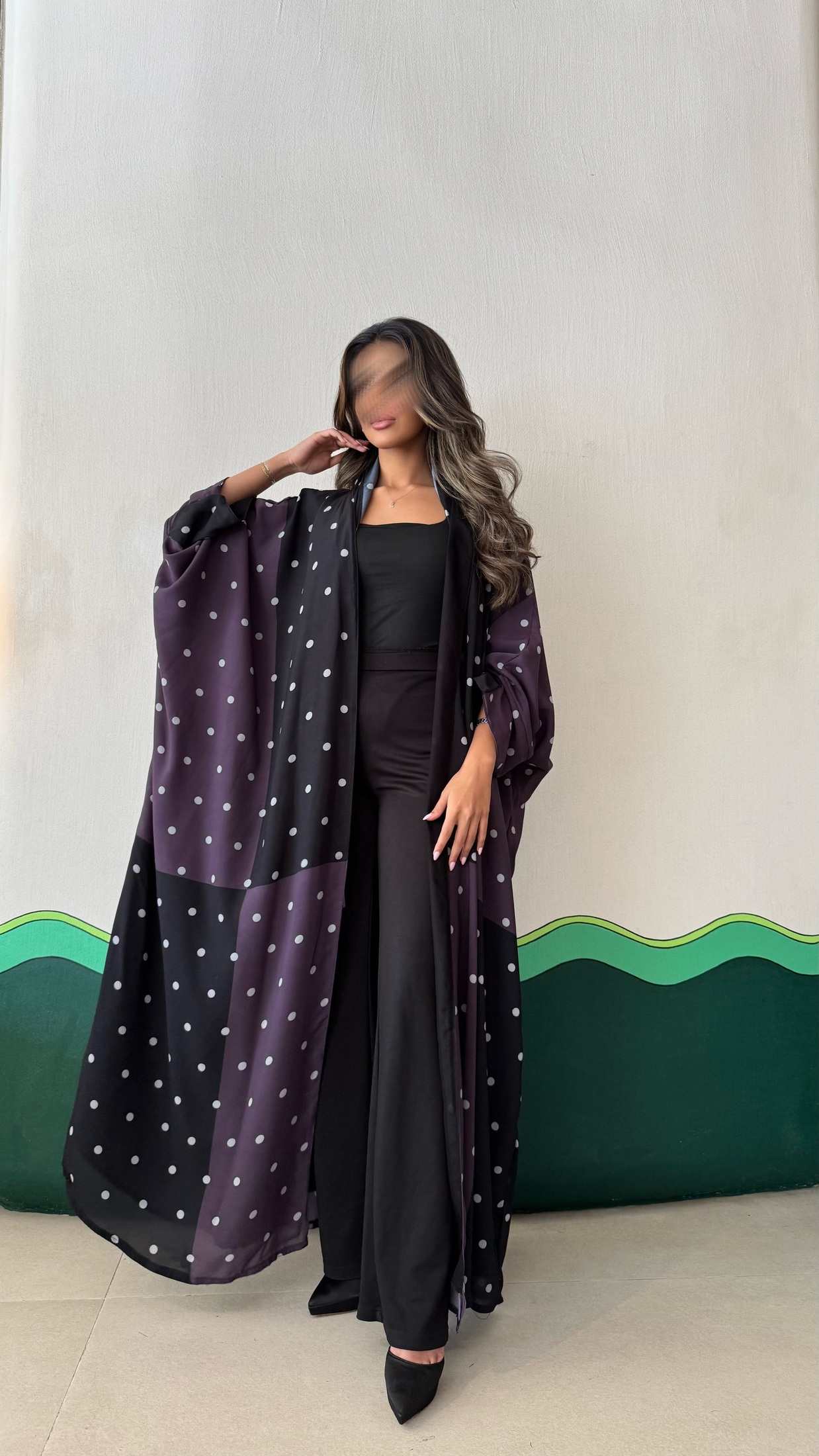 MWT451  - عباية منقطة اسود وبنفسجي - Aya