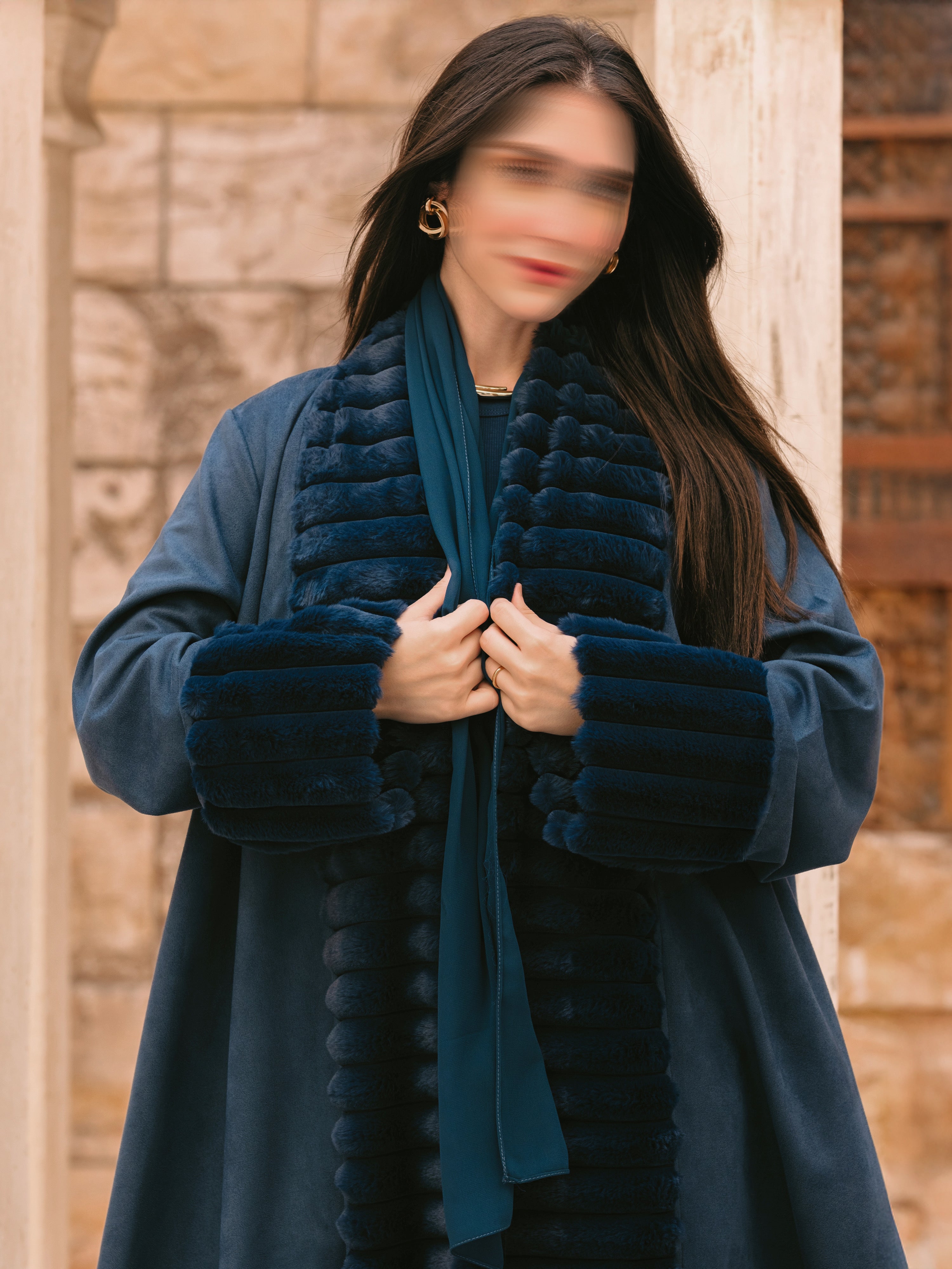 MW645 - Light Crepe Standing with Jacquard Half-Cloche