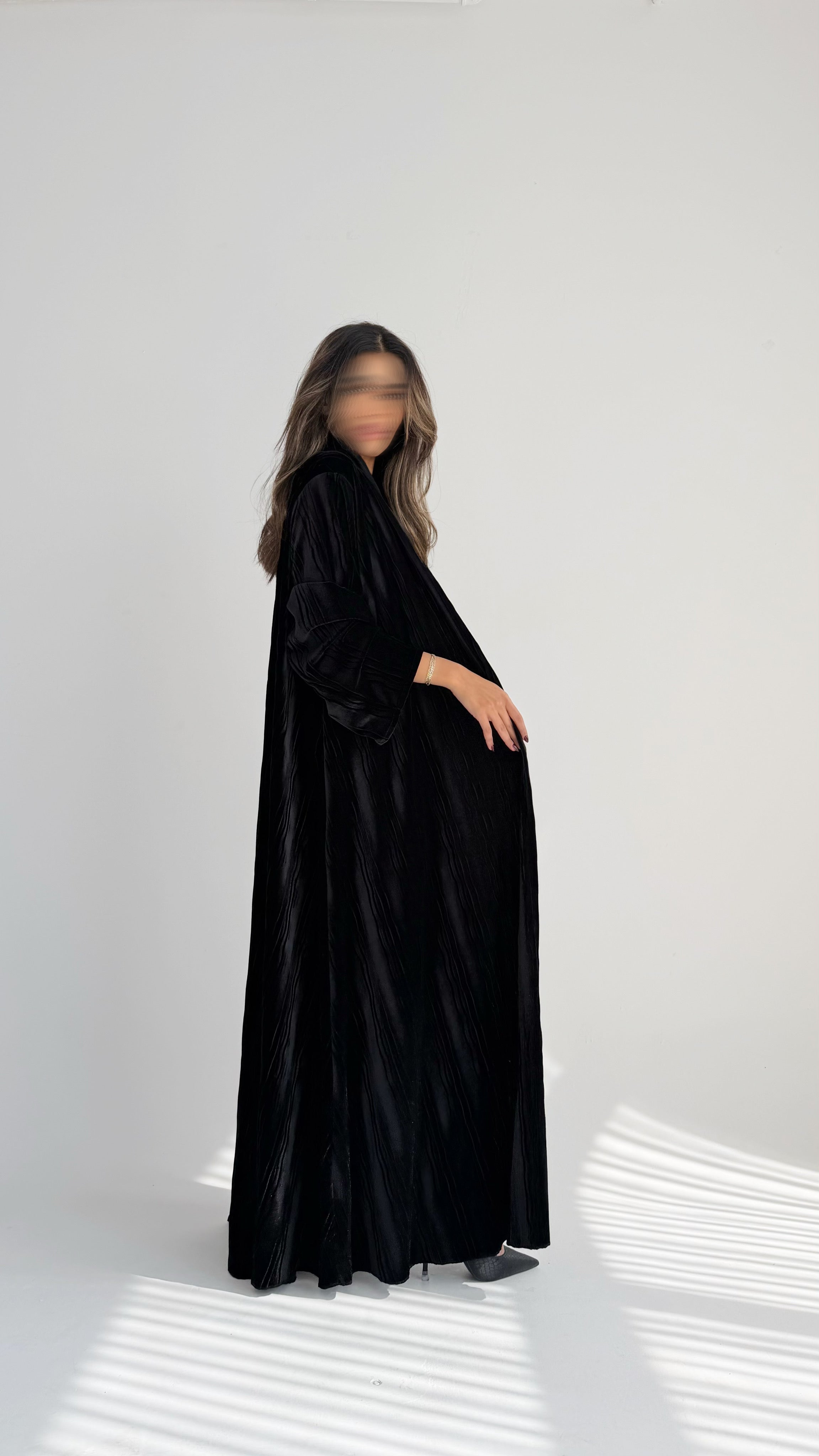 MW645 - Light Crepe Standing with Jacquard Half-Cloche