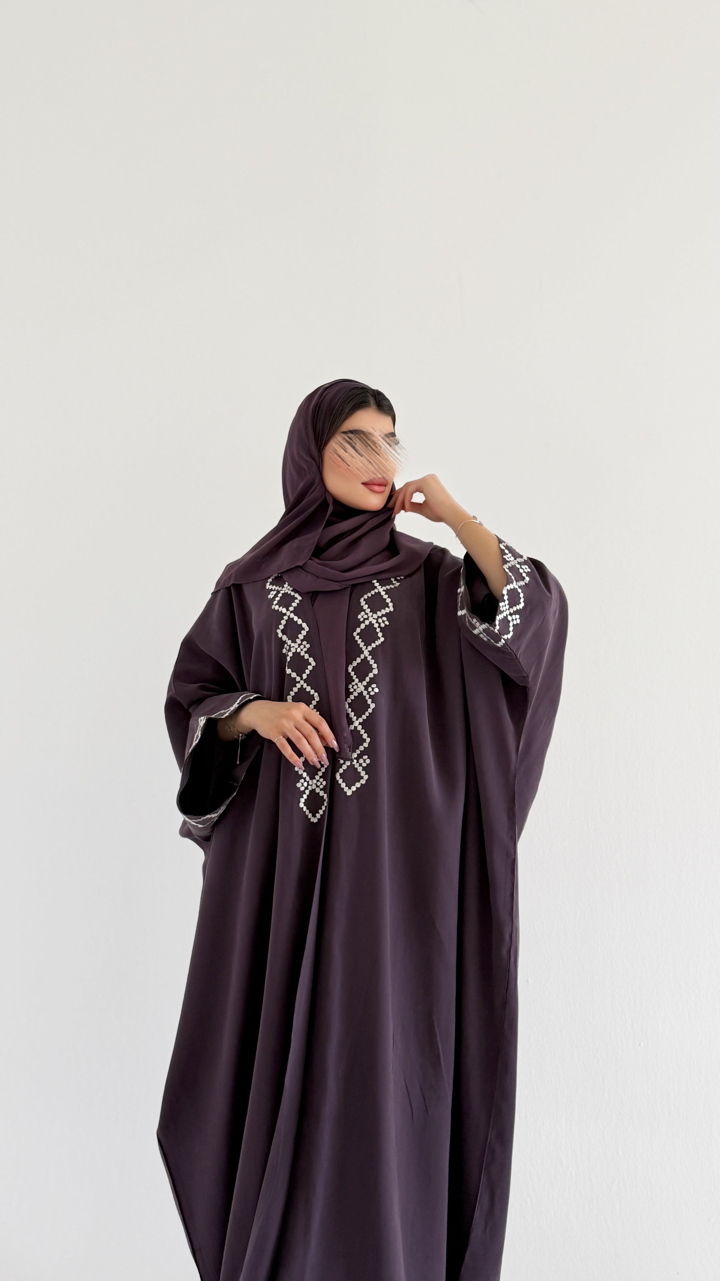 MW2101 - عبايه حرير مغسول انيقه بقصه نص بشت  عصرية - Aya