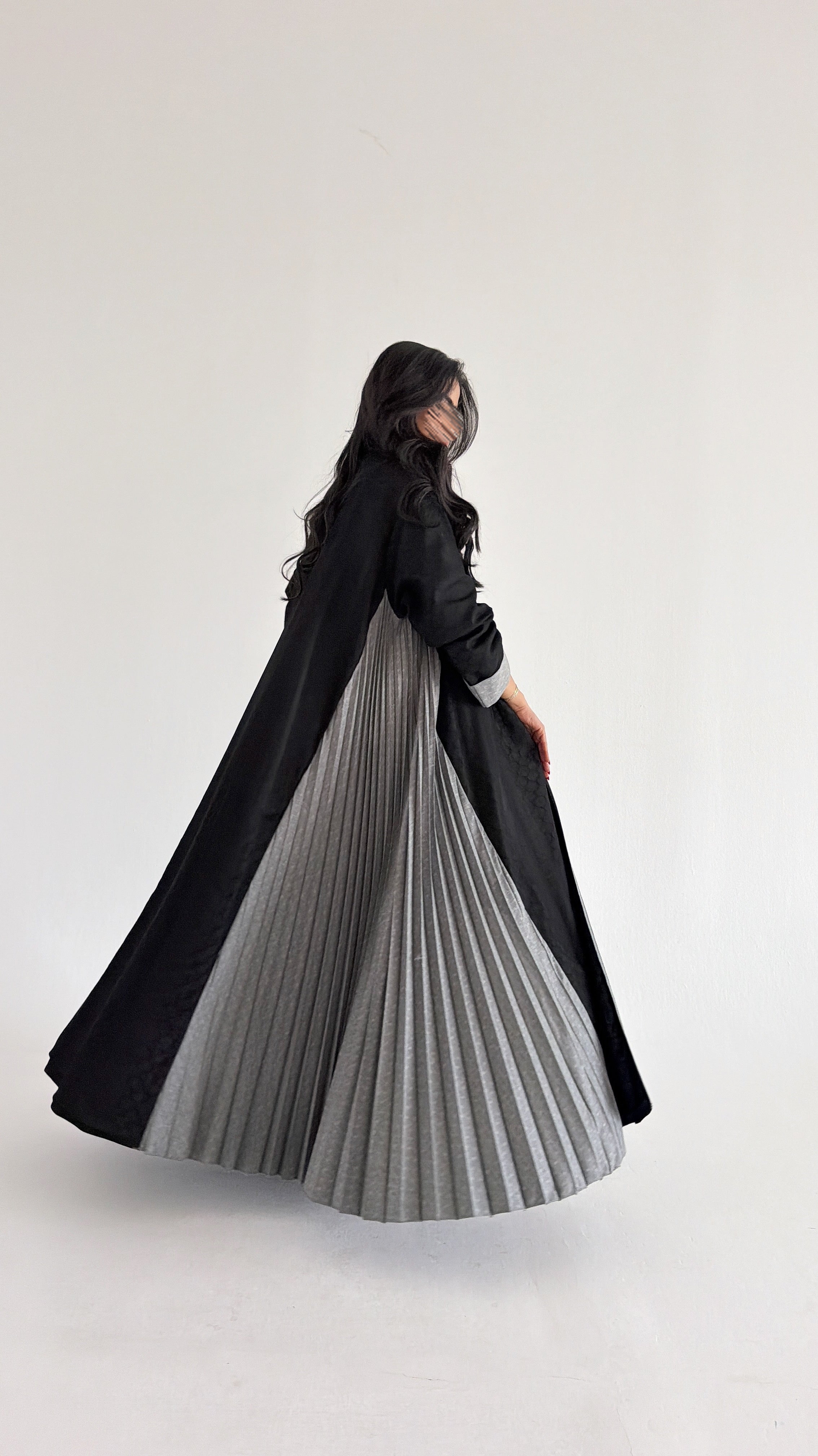 MW2071 - عباية كلوش مع اضافة شيكون مكسر في الجوانب - Aya