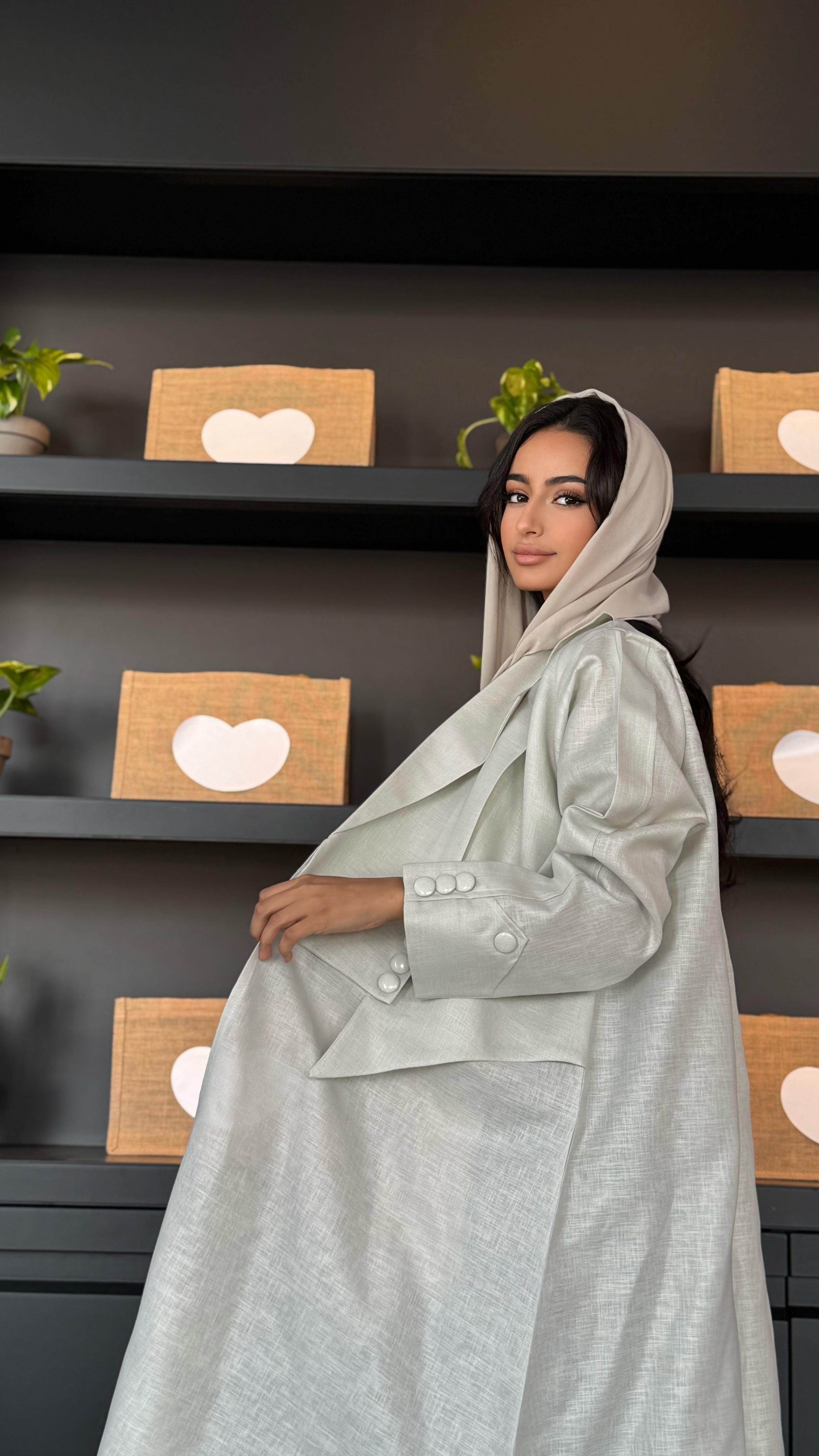 MW1506 - عباية لنن اخضر فاتح صيفية - Aya