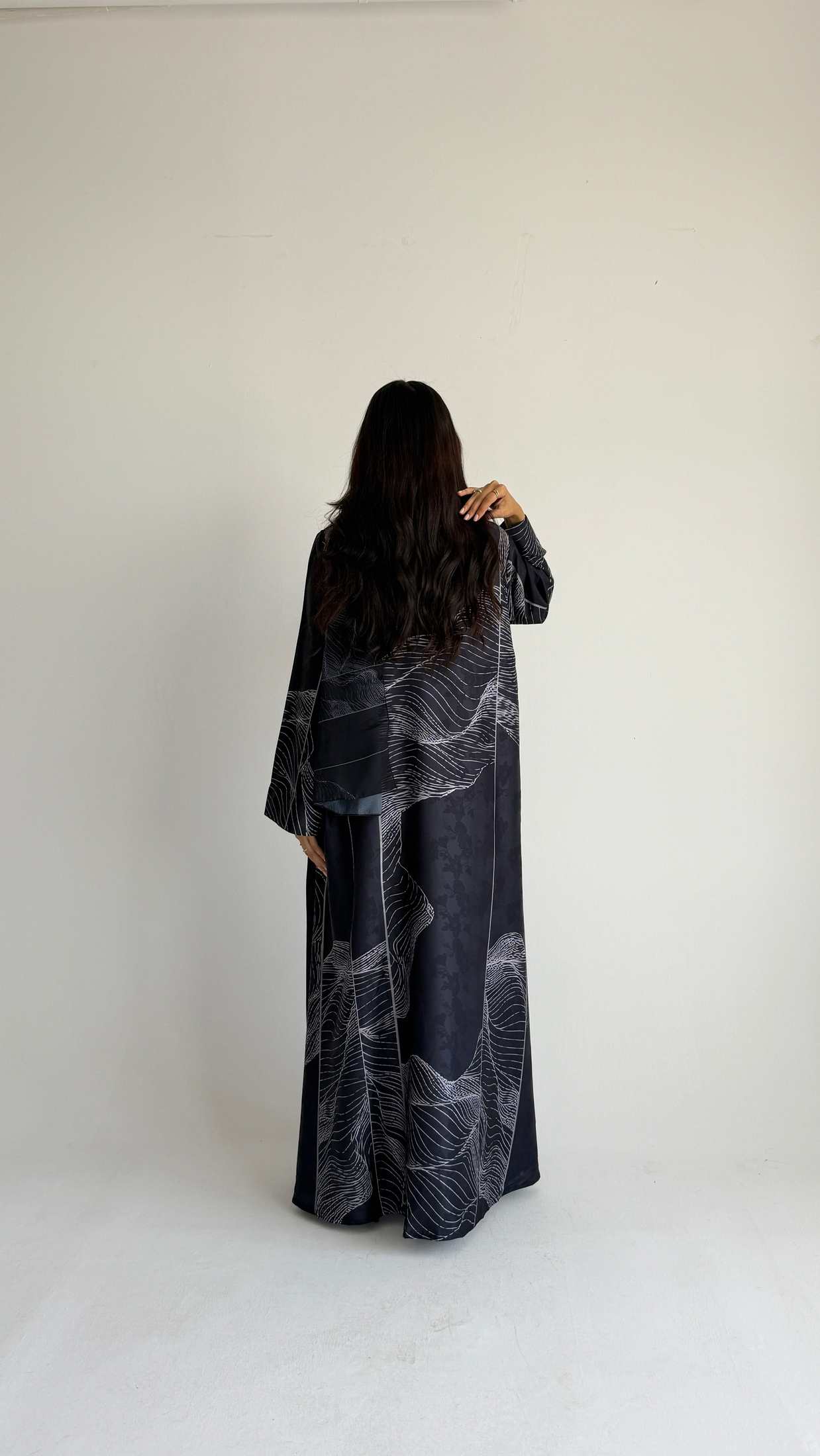 MWT1435 عباية طباعة | Printed Abaya - Aya