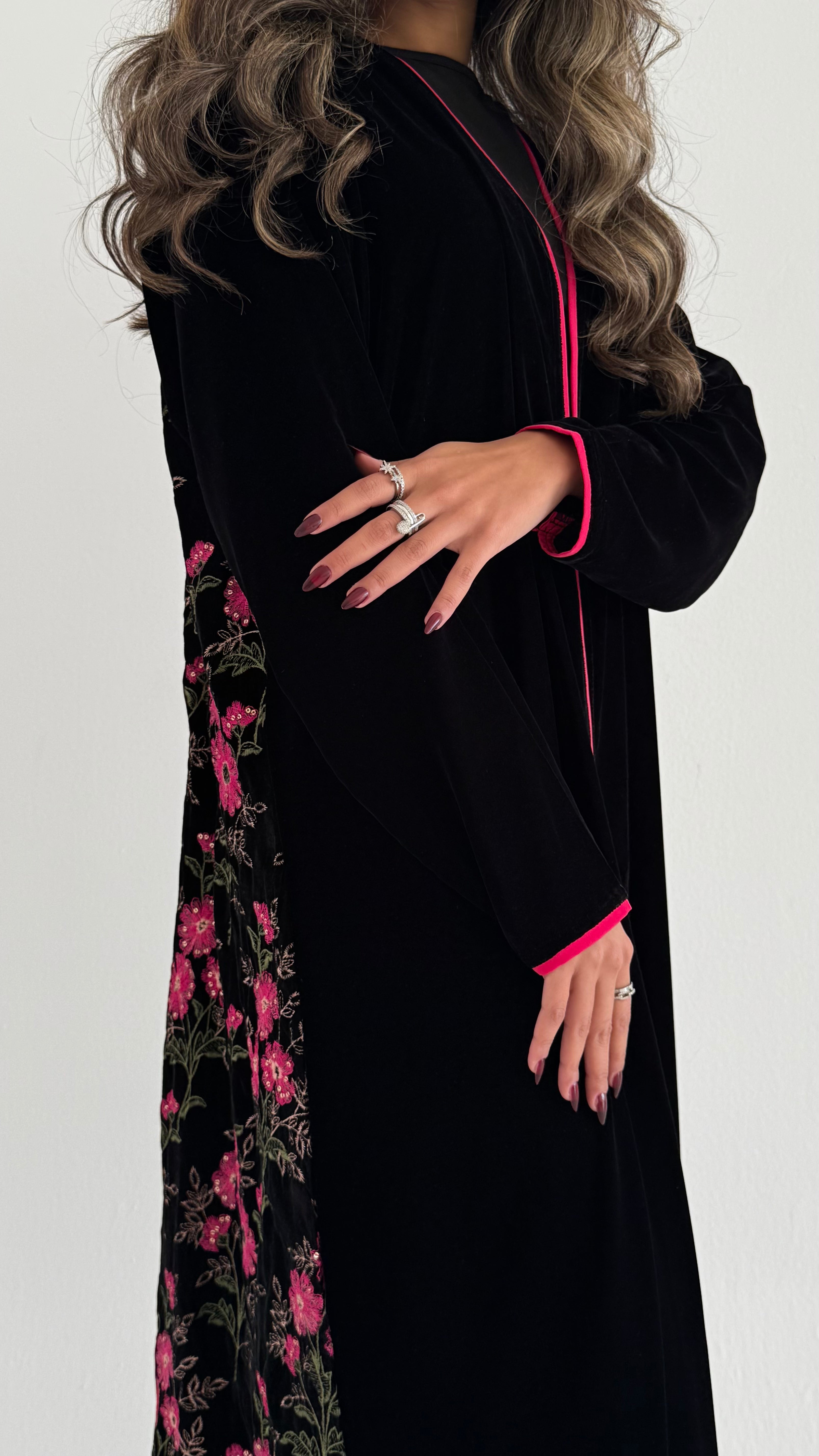 MWT732 -  Black velvet abaya with pink rose embroidery | عباية مخمل اسود مع تطريز زهري - Aya