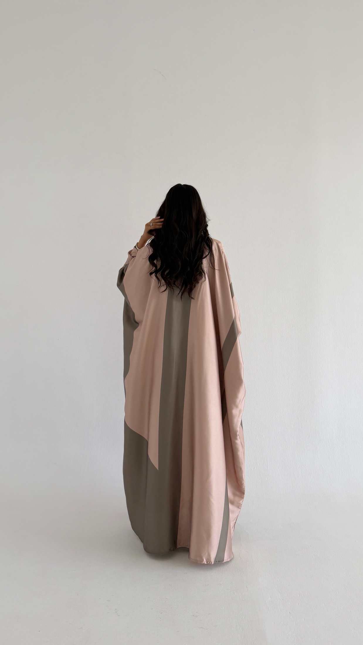 MWT1421 عباية حرير طباعة - Aya