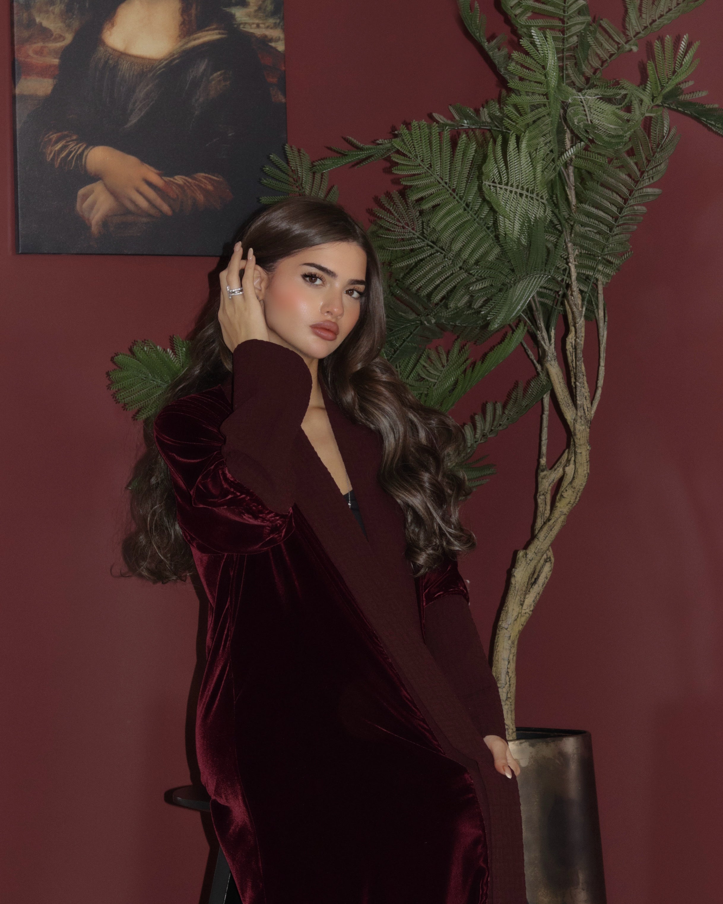 MW645 - Light Crepe Standing with Jacquard Half-Cloche