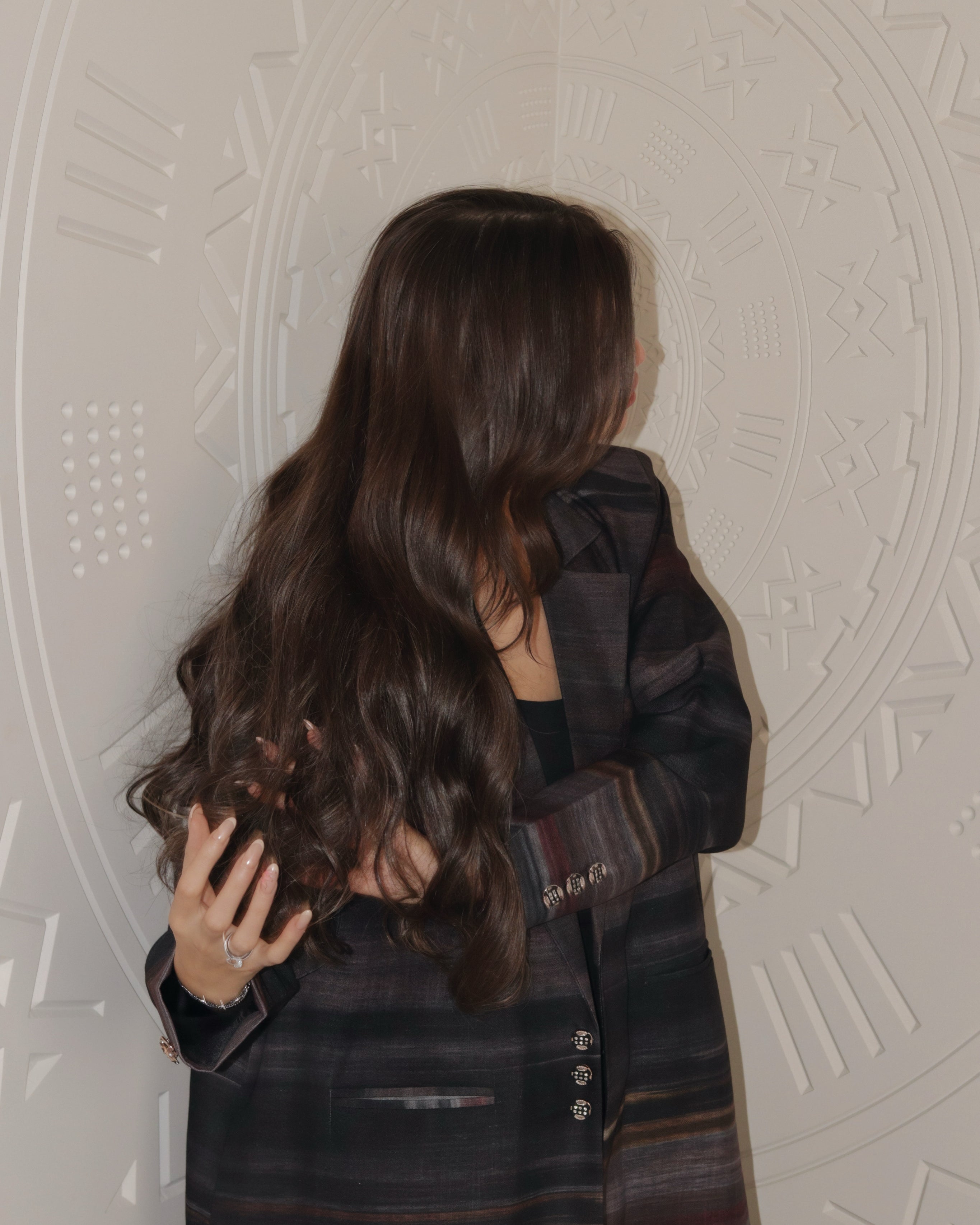 MW645 - Light Crepe Standing with Jacquard Half-Cloche