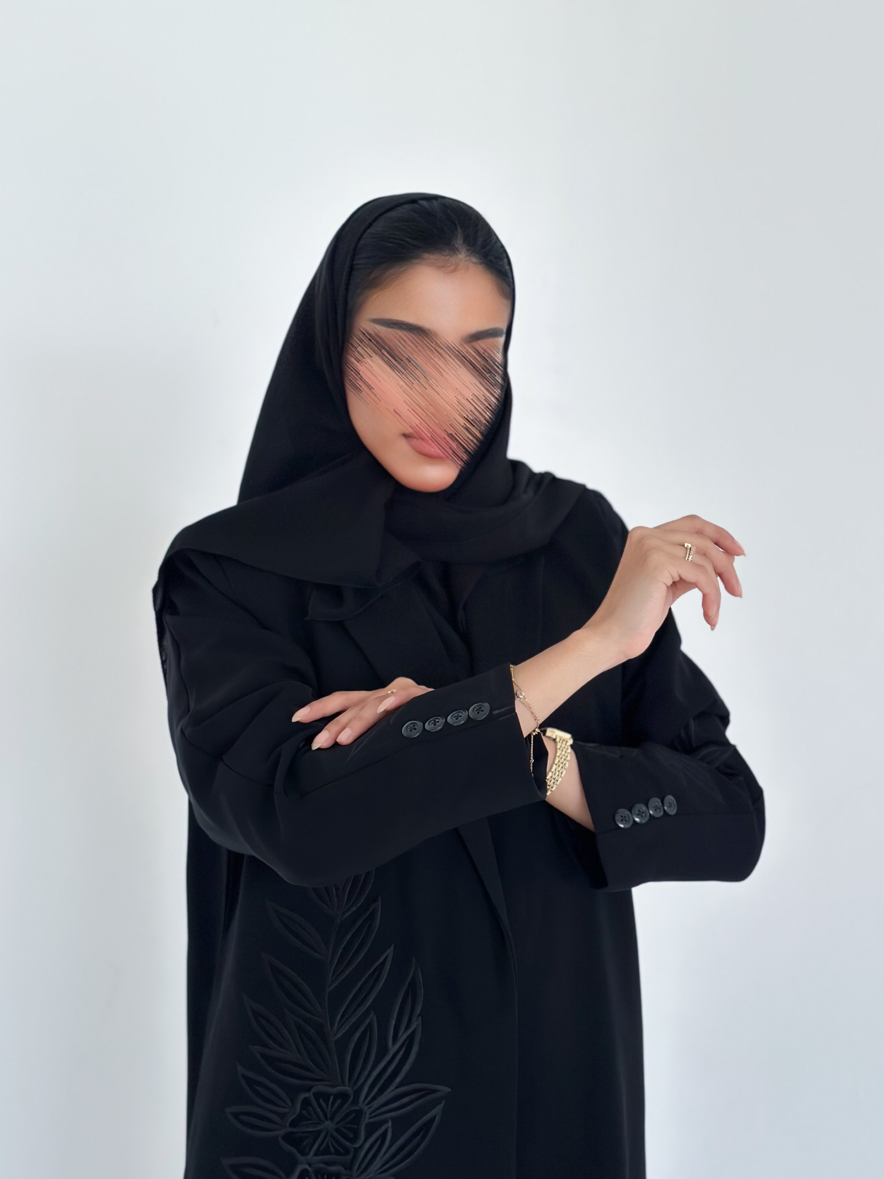 MW645 - Light Crepe Standing with Jacquard Half-Cloche