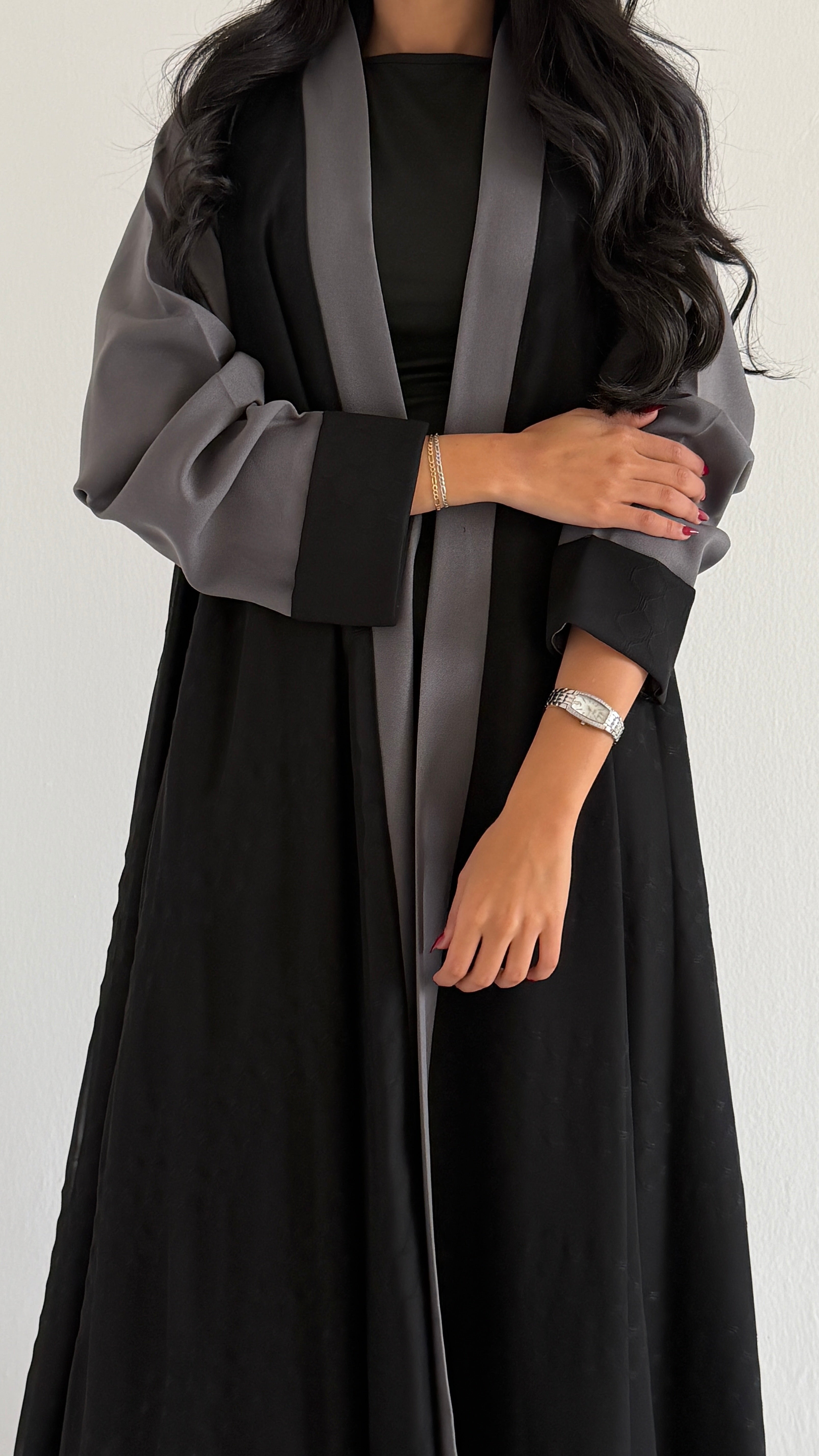 MW2070 - عبايه كلوش مع اضافه شيفون مبطن - Aya