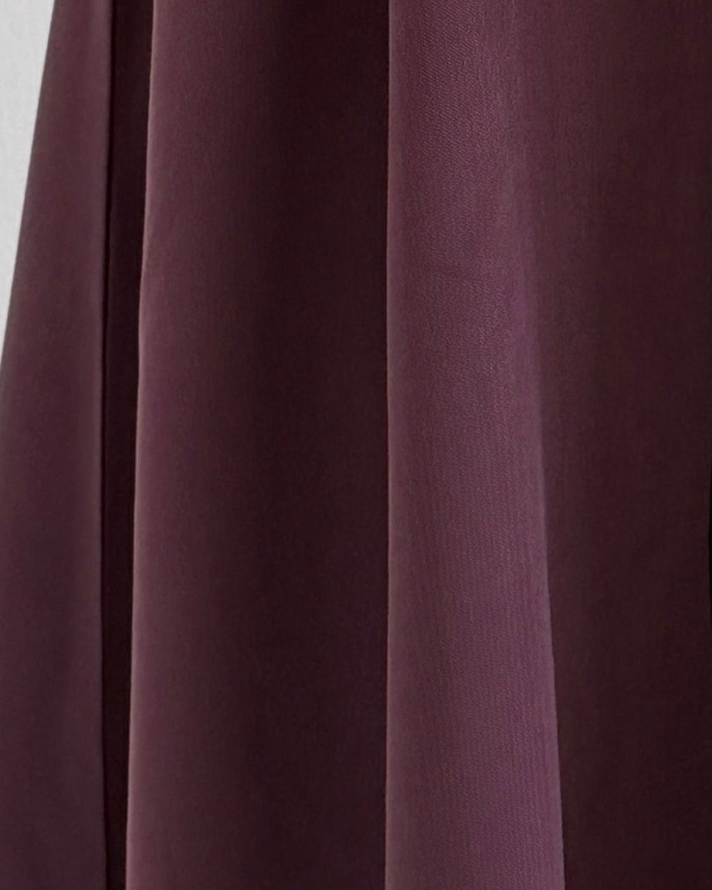 MWT1078 - عباية  بتطريز  بالامام - Aya