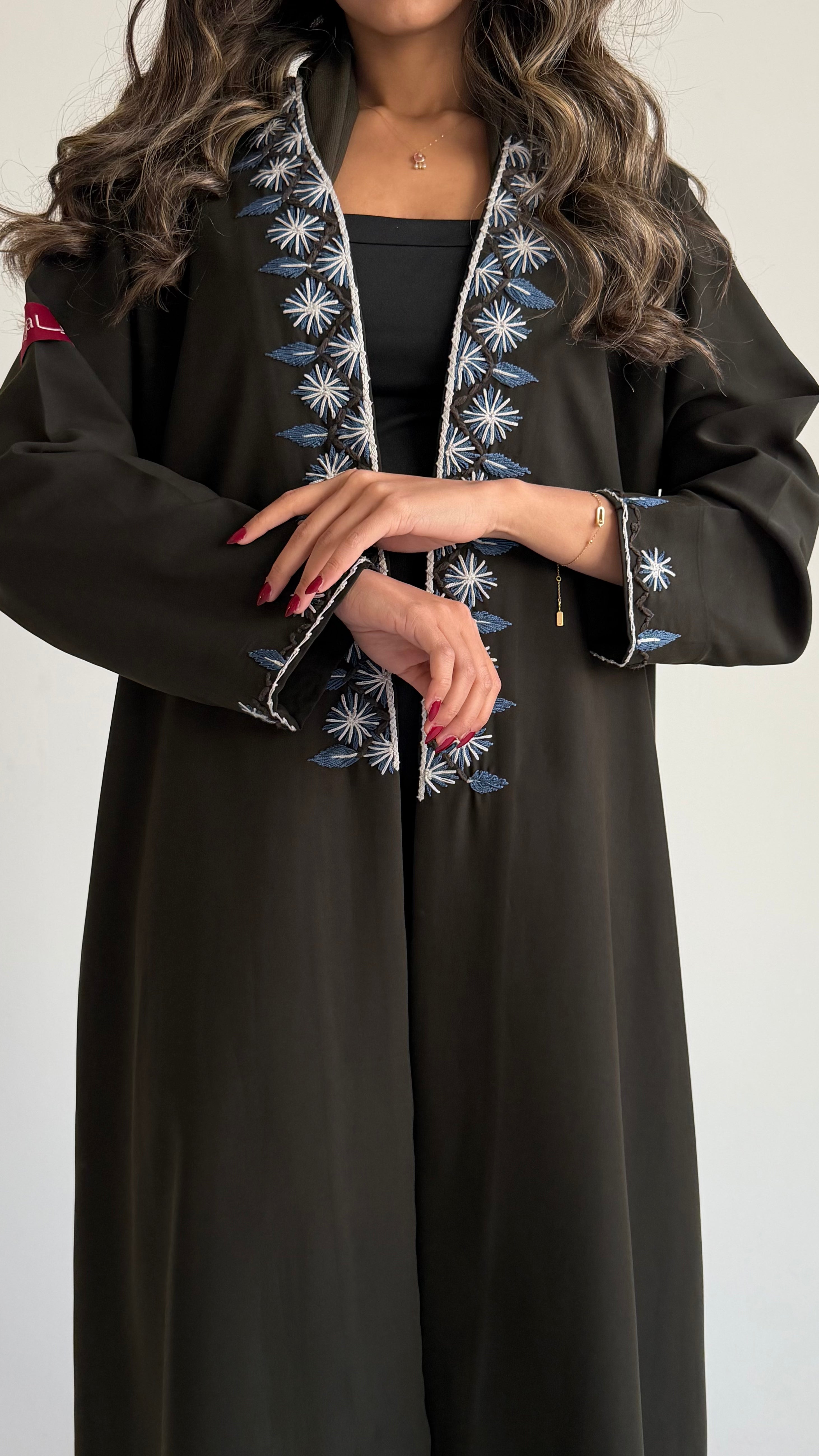 MWT677 - عباية زيتي تطريز - Aya