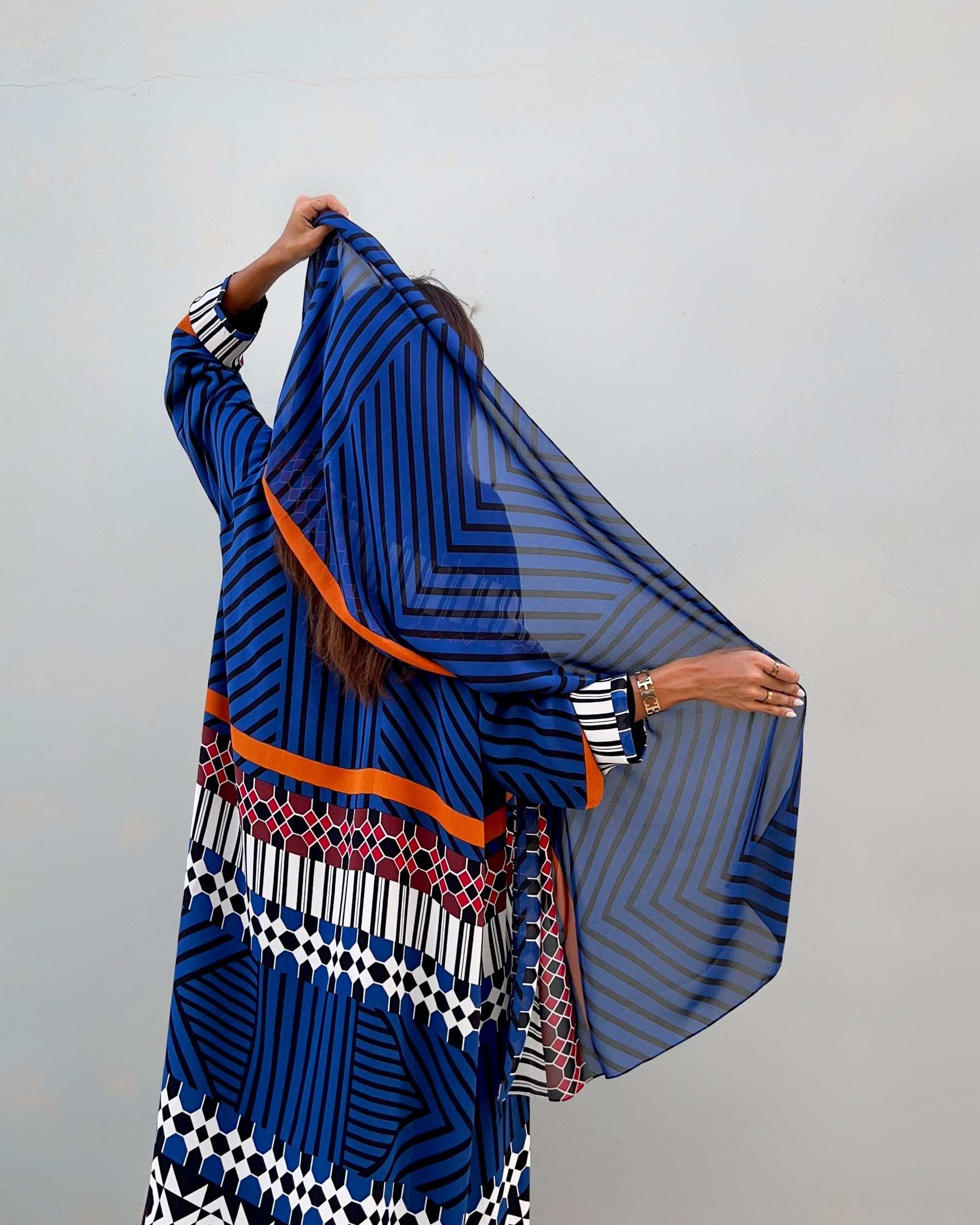 MWT457  - عبايه طباعه ازرق - Aya