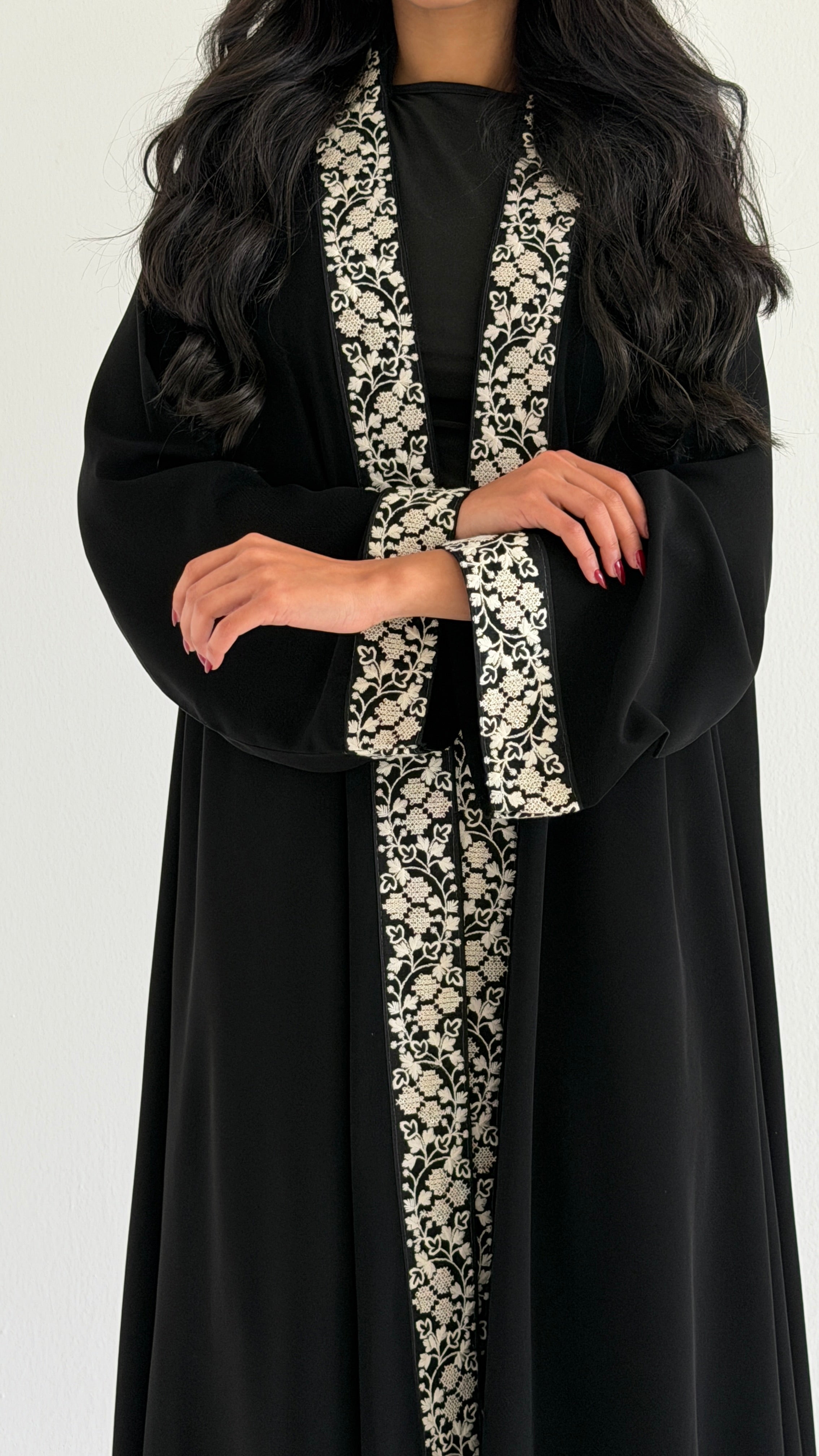 MW2035 - عباية ملكي دبل كلوش واضافة كلفه تطريز - Aya