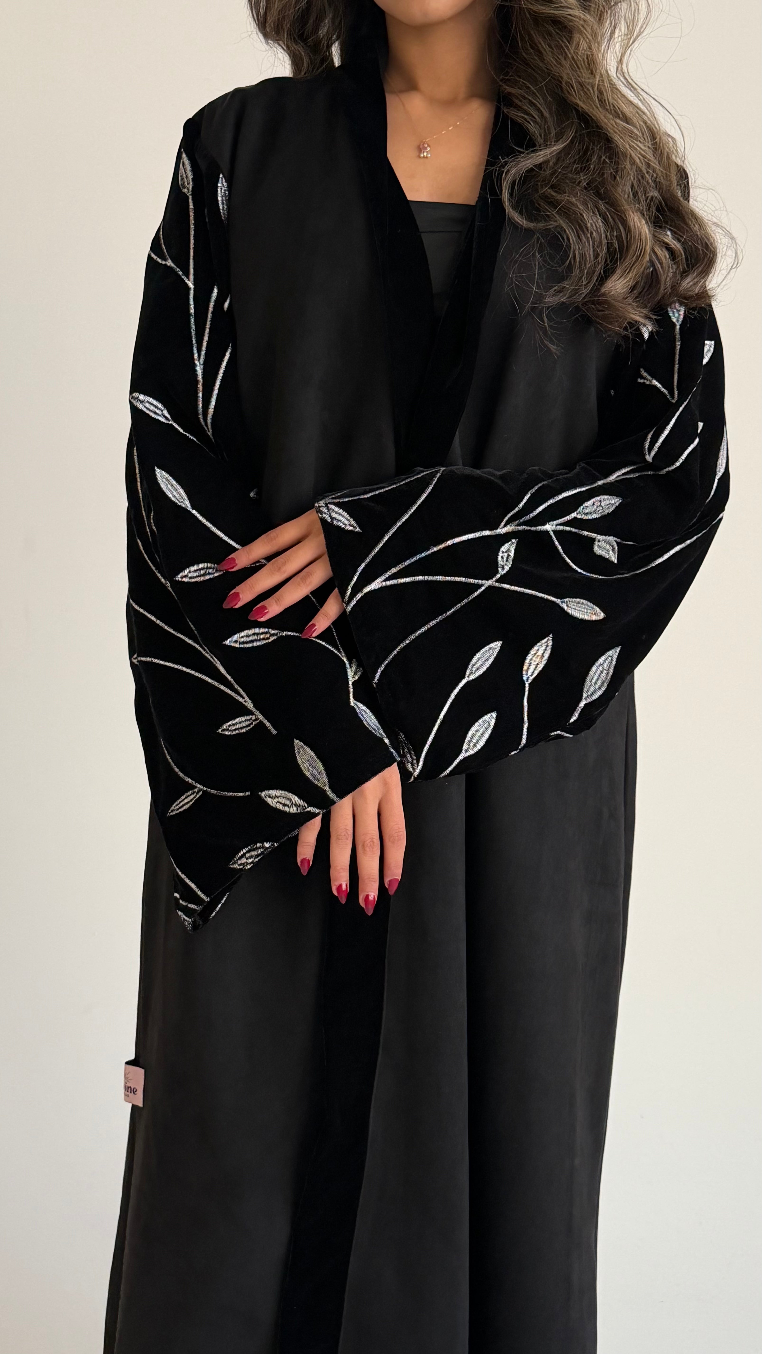 MWT628 - عباية شامواه مع مخمل - Aya