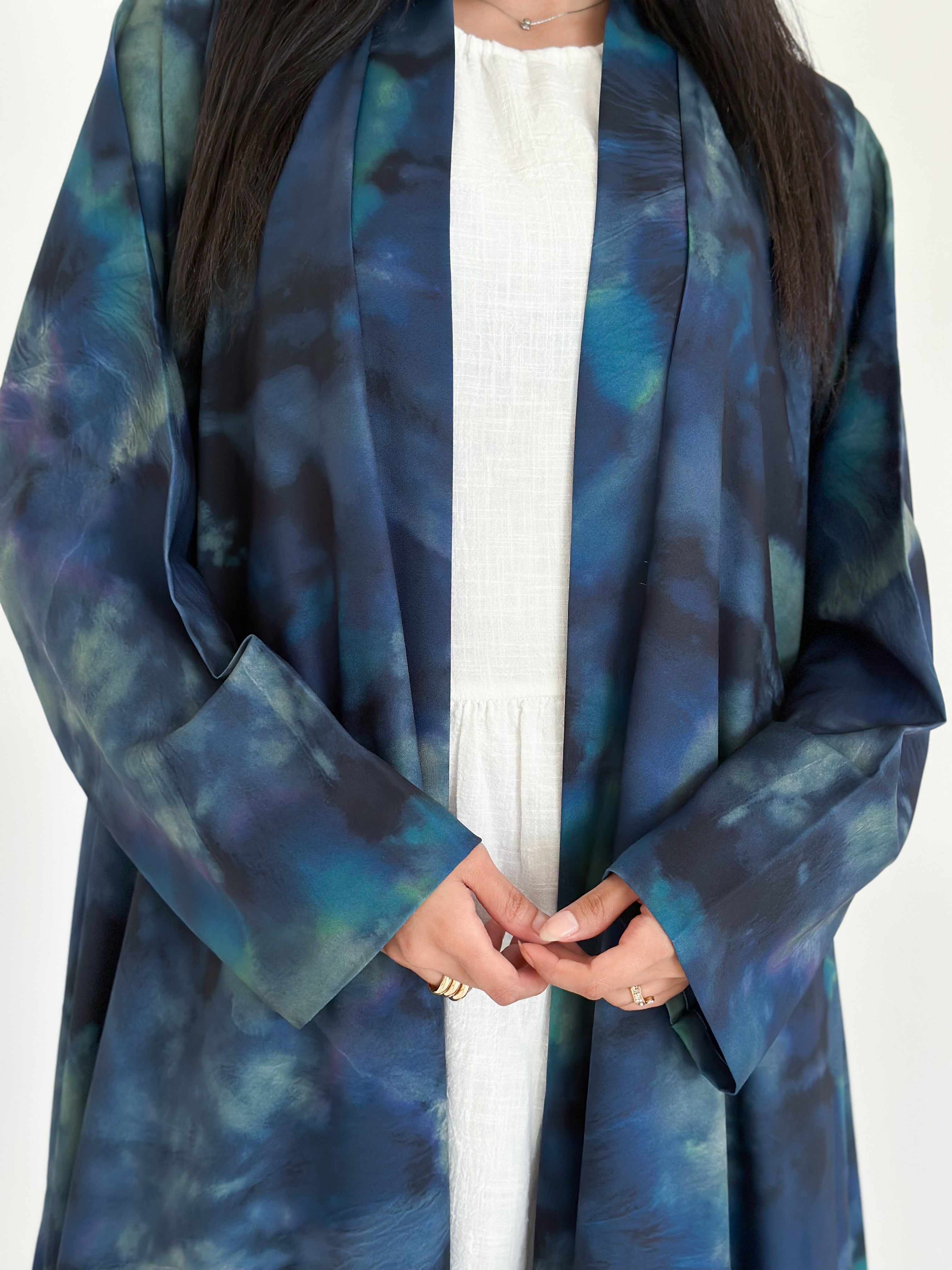 MW645 - Light Crepe Standing with Jacquard Half-Cloche