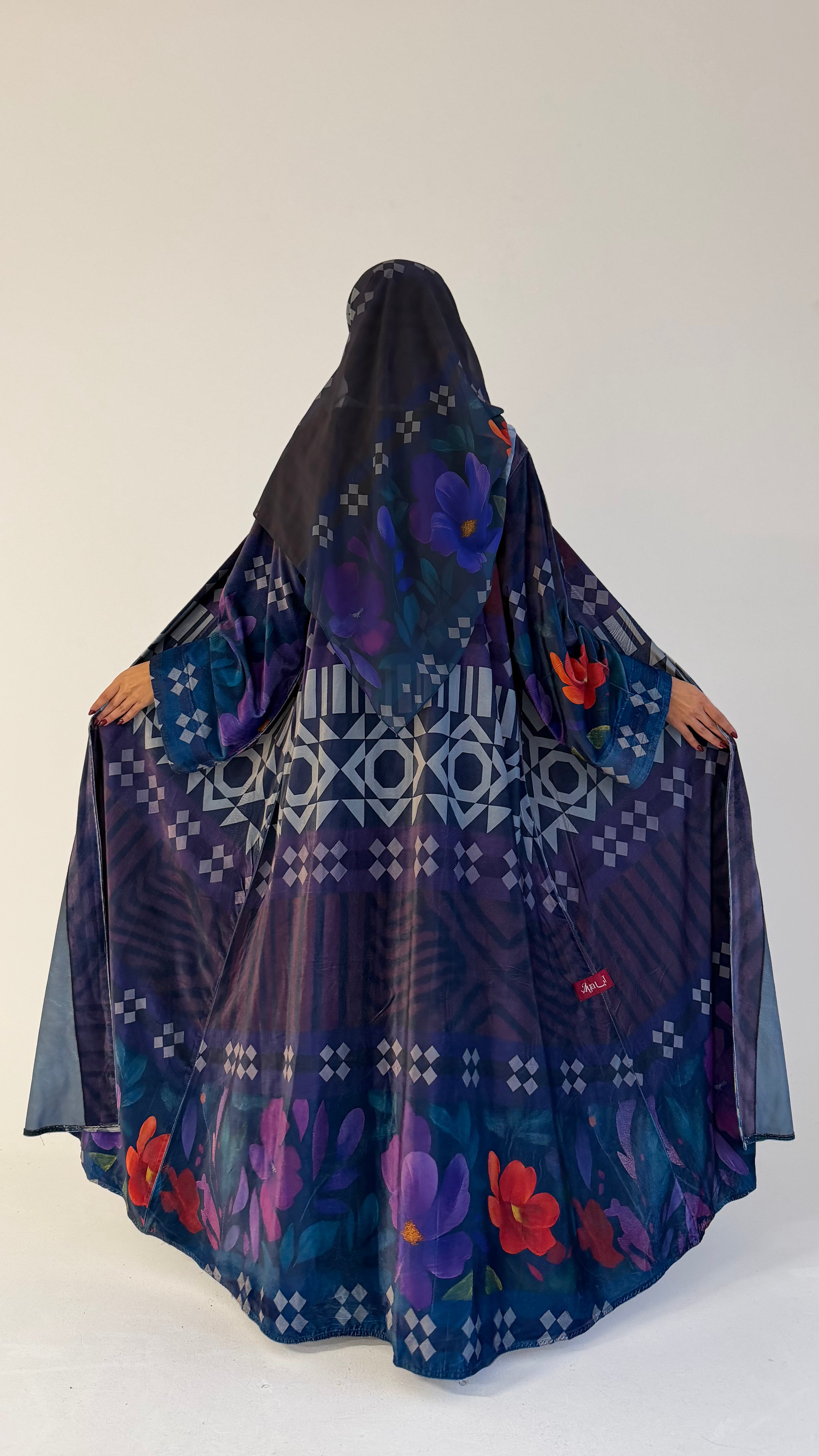 MWT623- عباية مخمل طباعة - Aya