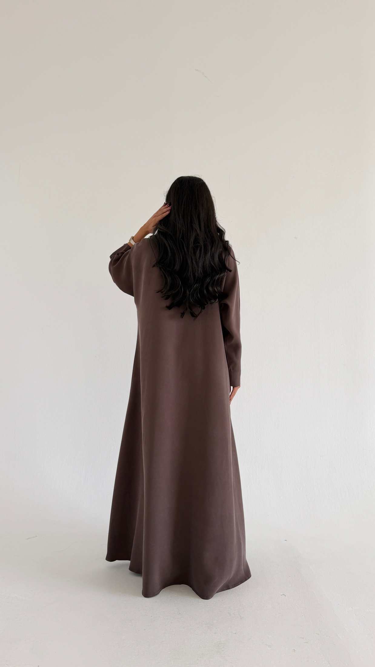MWT1030 - عباية مع طرحة تطريز - Aya