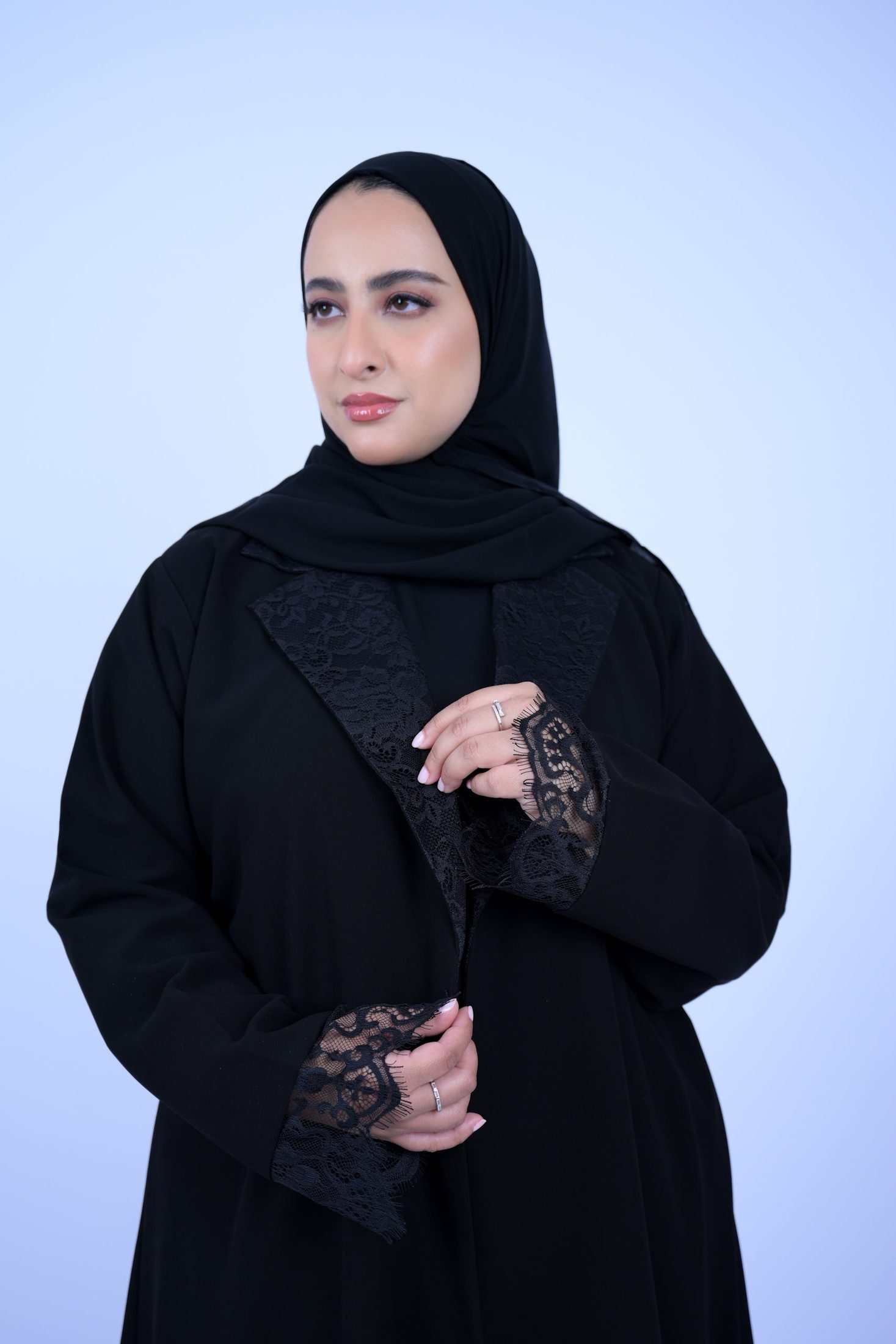 MW2215 - عباية رقي