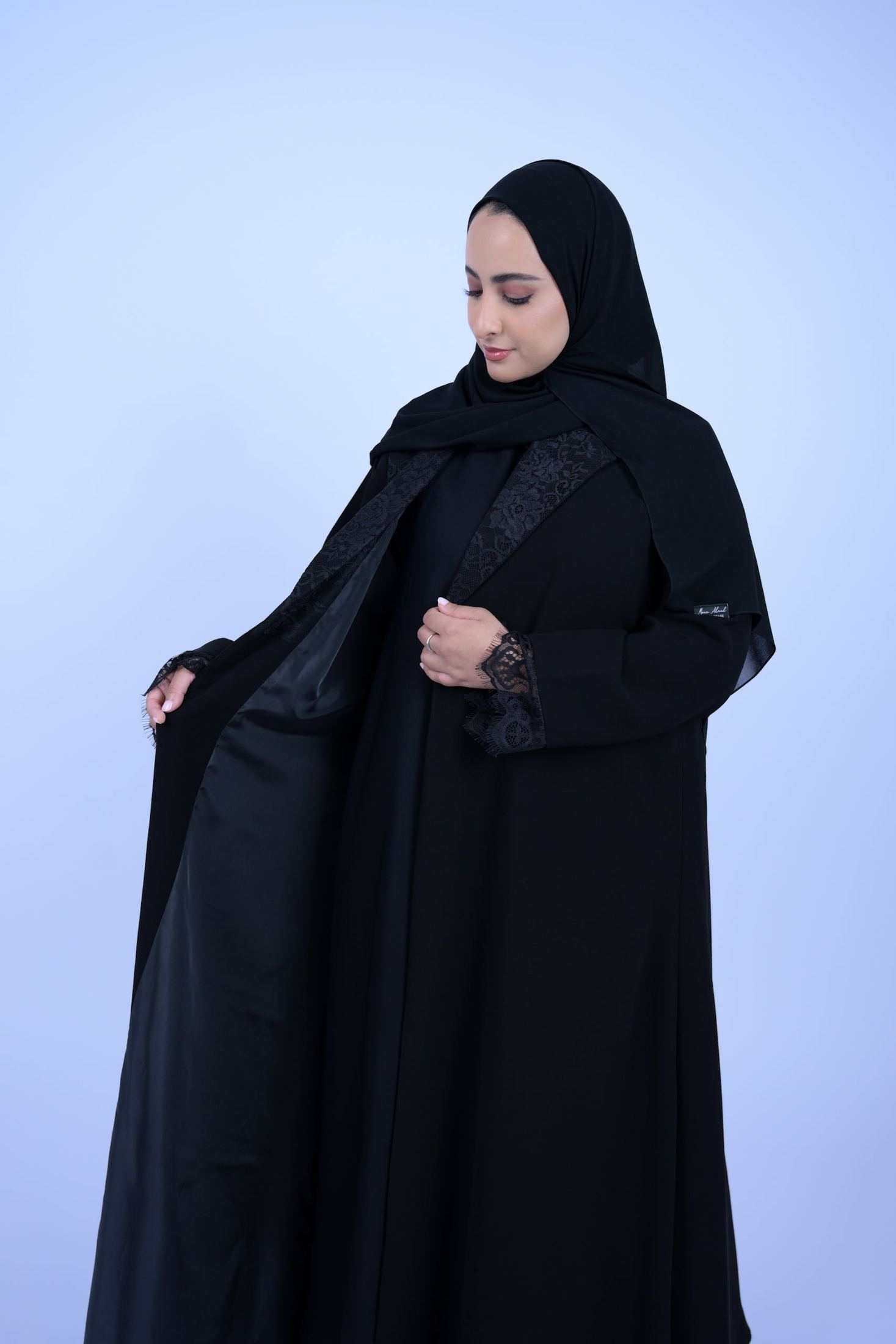 MW2215 - عباية رقي