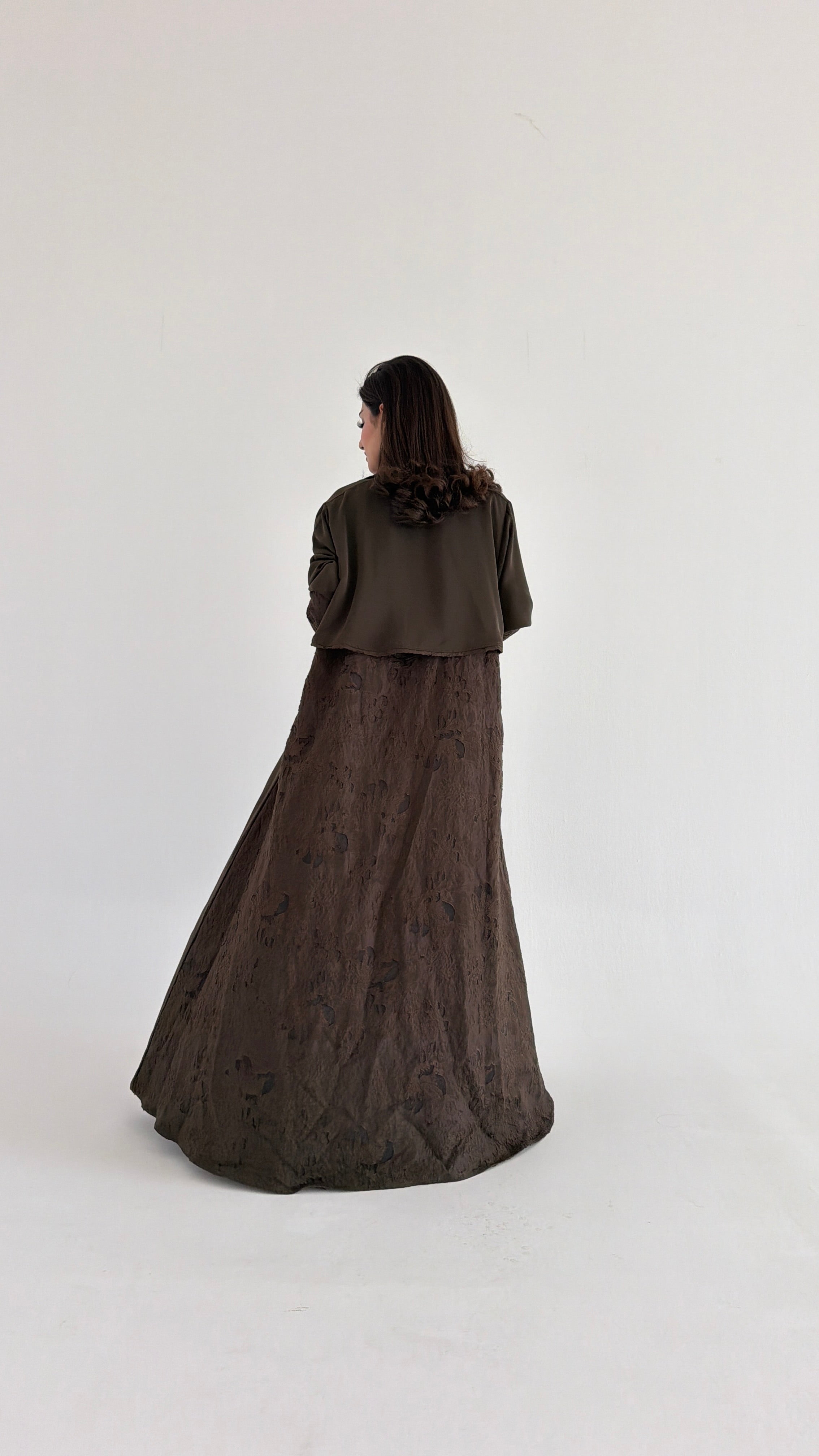 MWT1087 - عباية مع تدخيله مشجر |Abaya with floral inserts - Aya