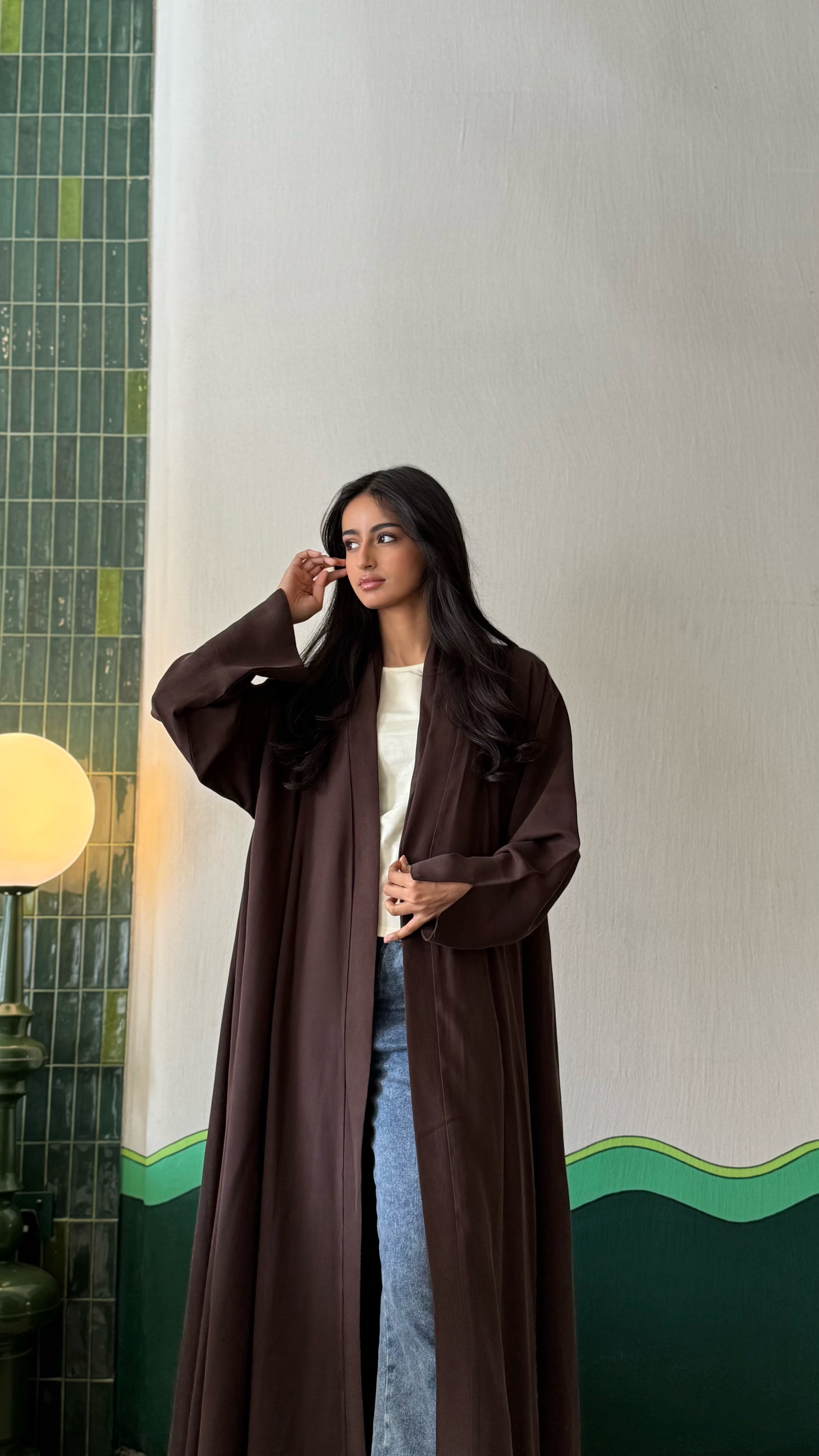 MW645 - Light Crepe Standing with Jacquard Half-Cloche