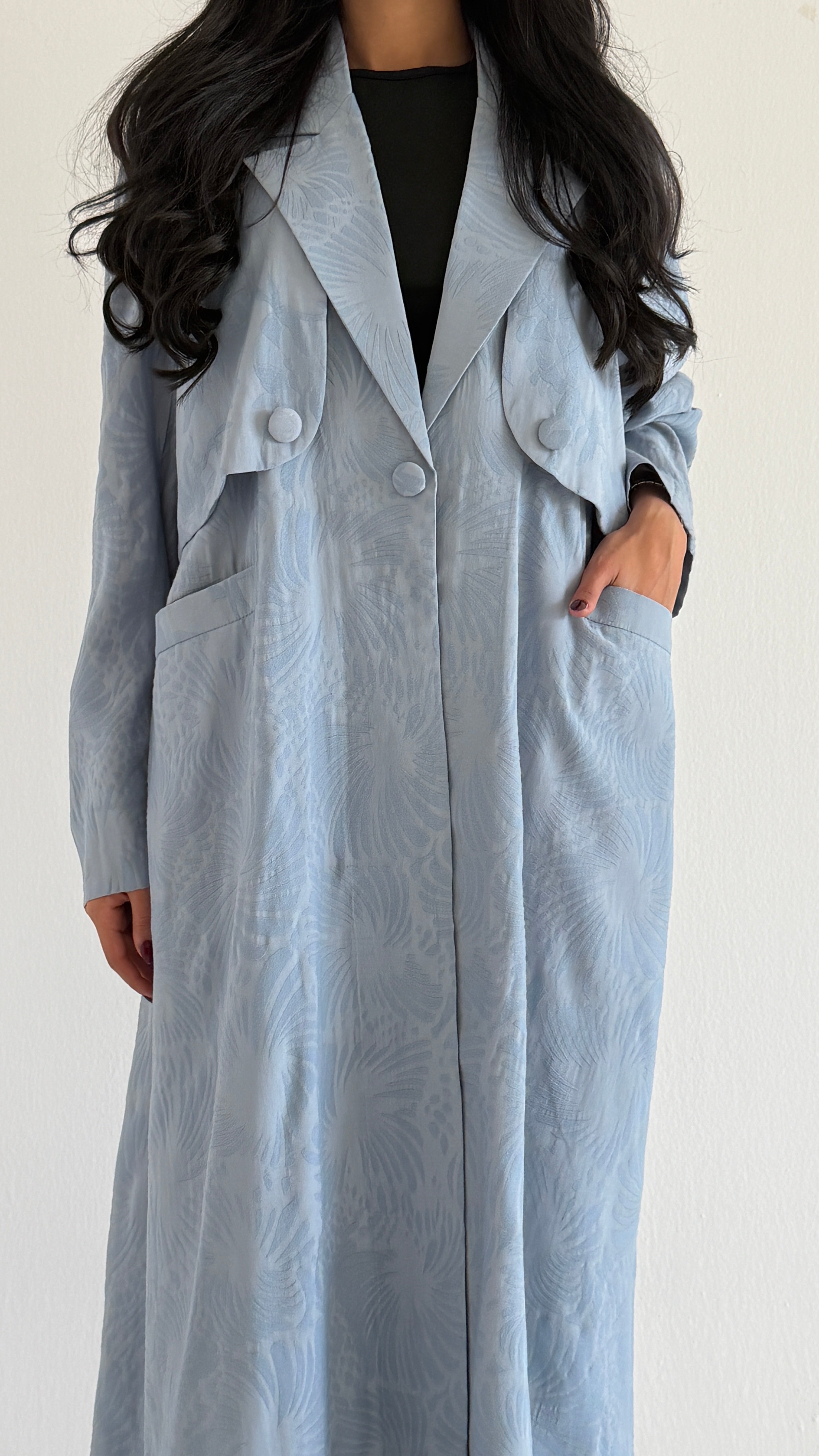 MW2092 - عباية جاكار أنيقة بقصّة بليزر عصرية - Aya