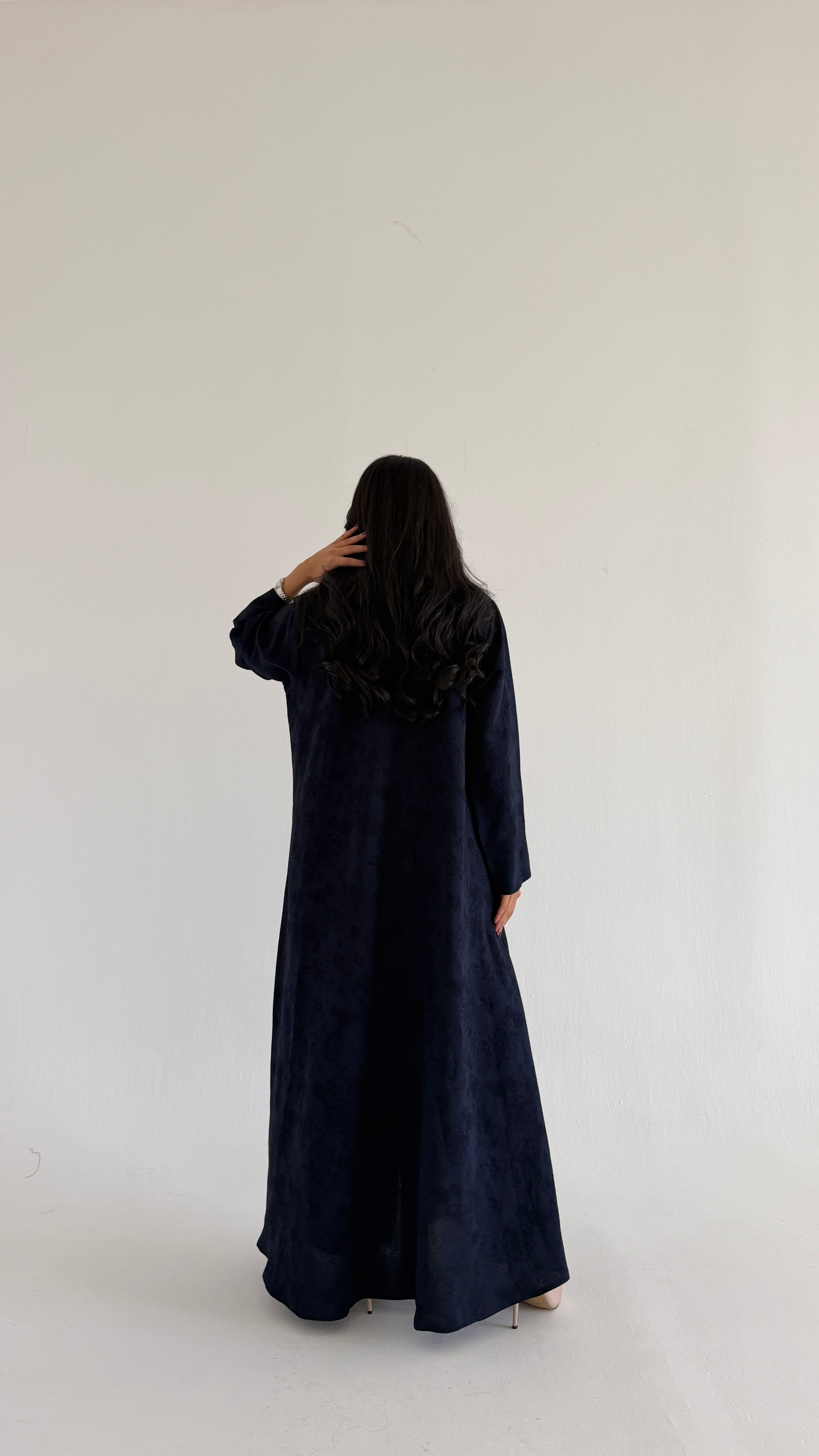 MW2087 - عباية جاكار أنيقة بقصّة بليزر عصرية - Aya