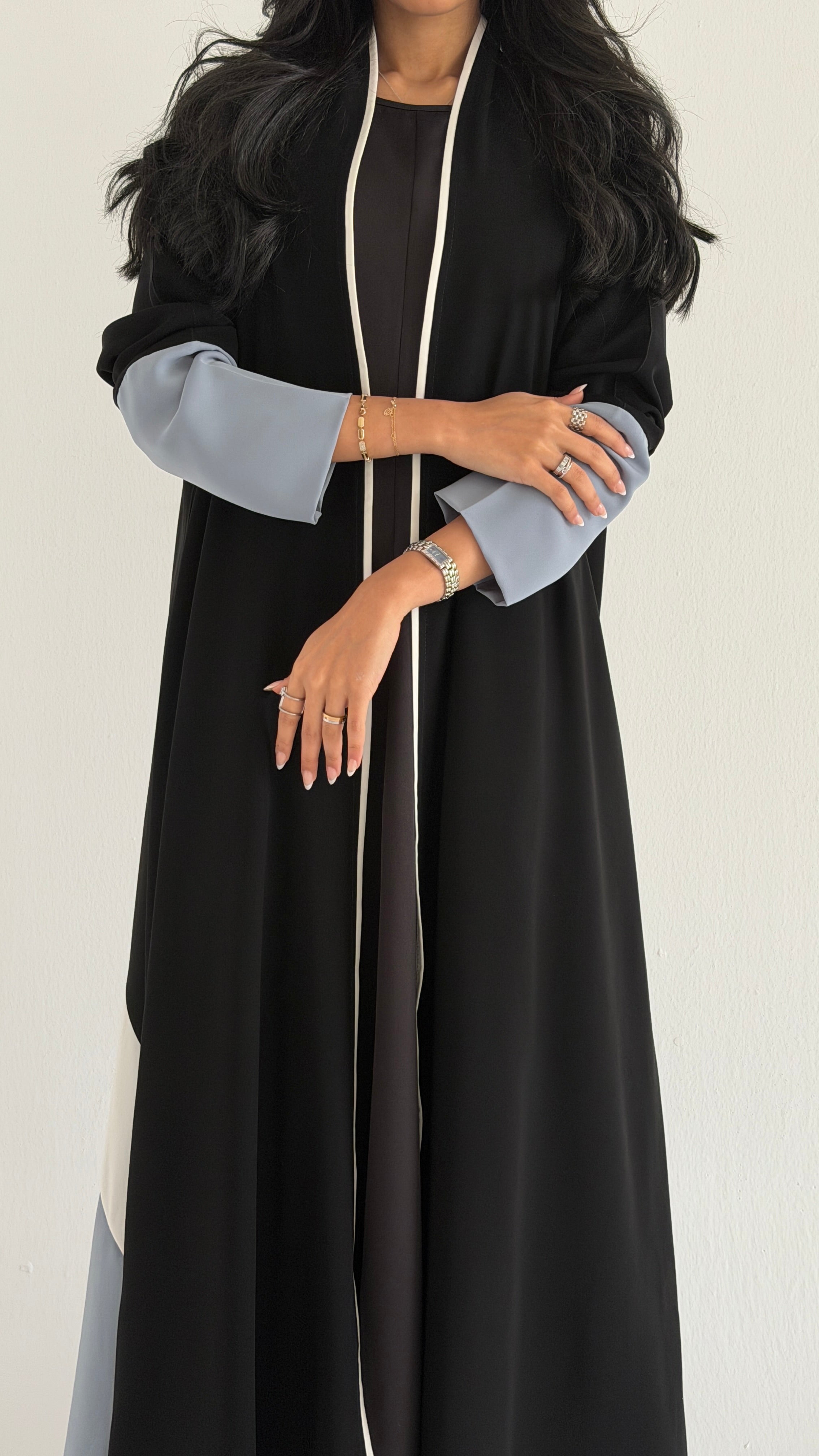 MWT1254 - عباية اسود بتدخيله سماوي - Aya
