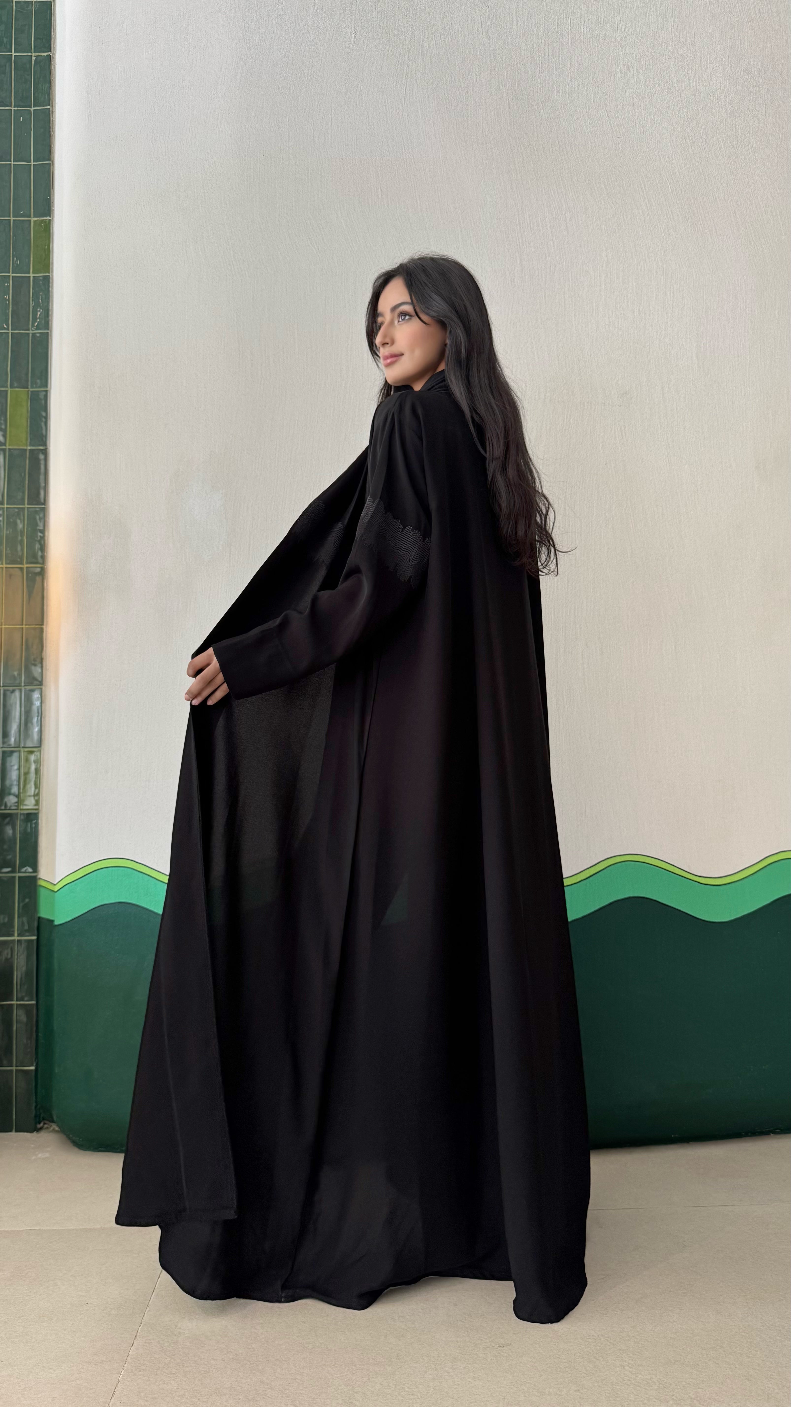 MWT338 - عباية سواد تطريز - Aya